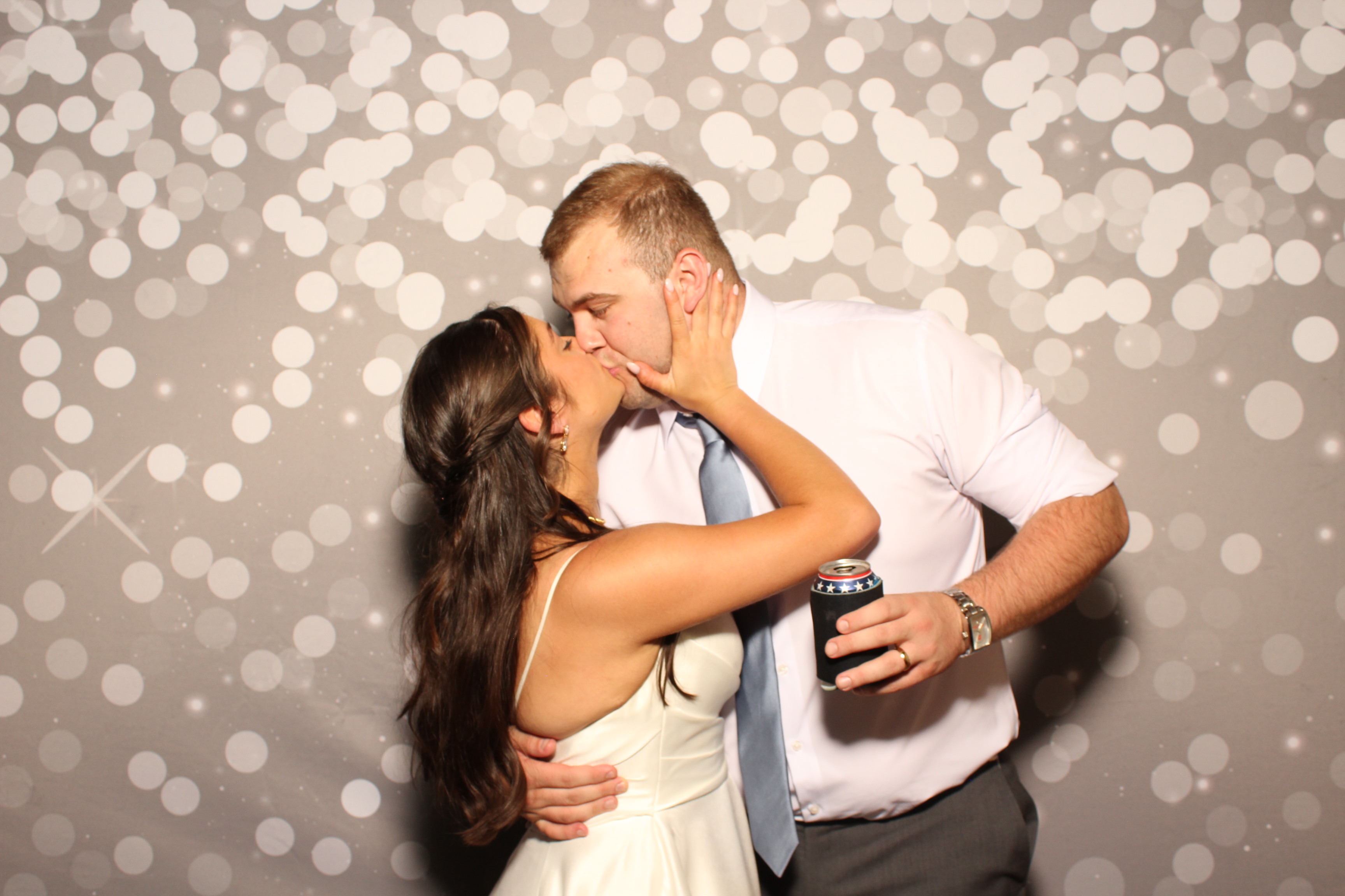 Joe & Grace | View more photos from the event at gallery.photoboothcincy.com/u/PhotoBoothCincy/Joe-Grace