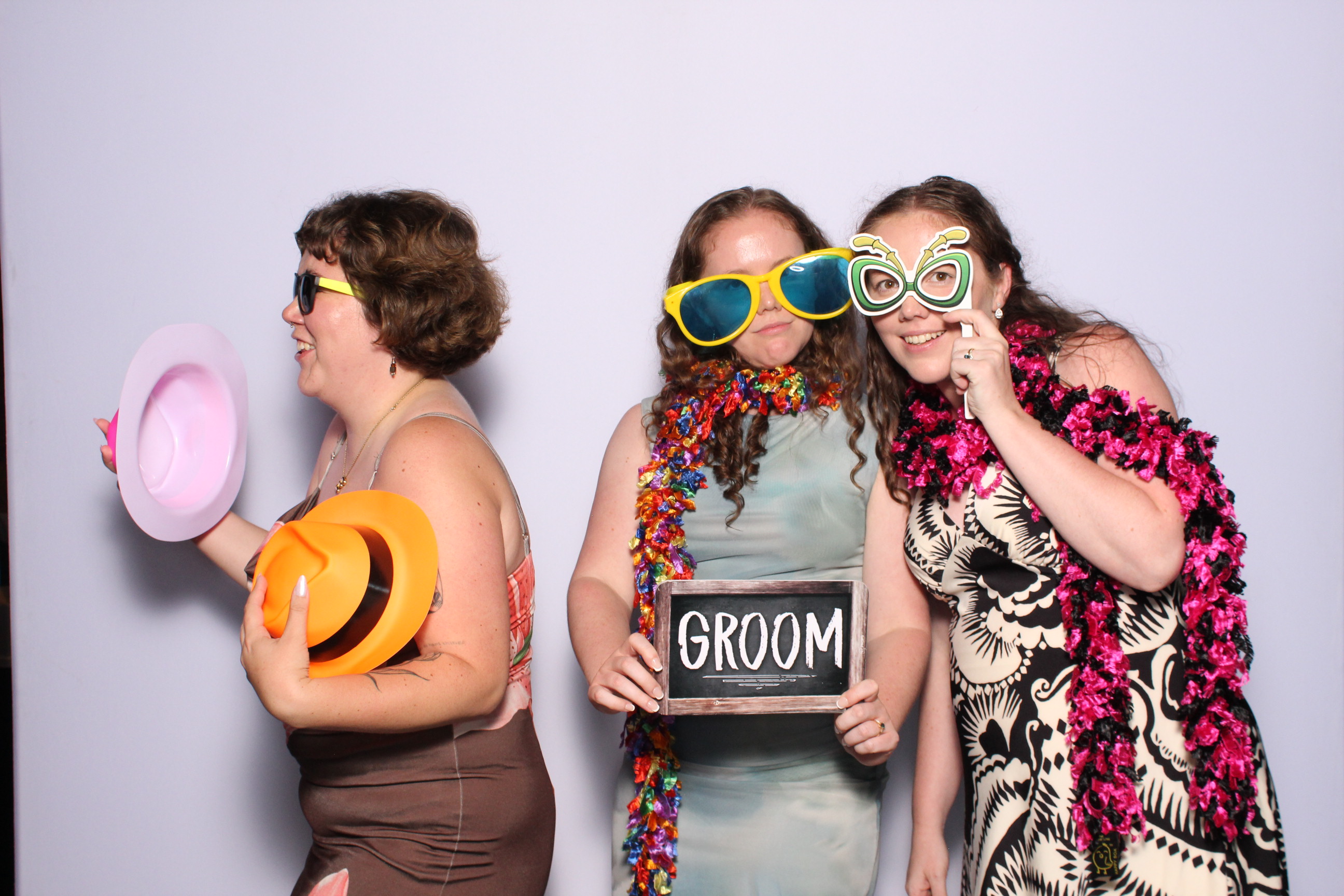 Joz & Naz | View more photos from the event at gallery.photoboothcincy.com/u/PhotoBoothCincy/Joz-Naz