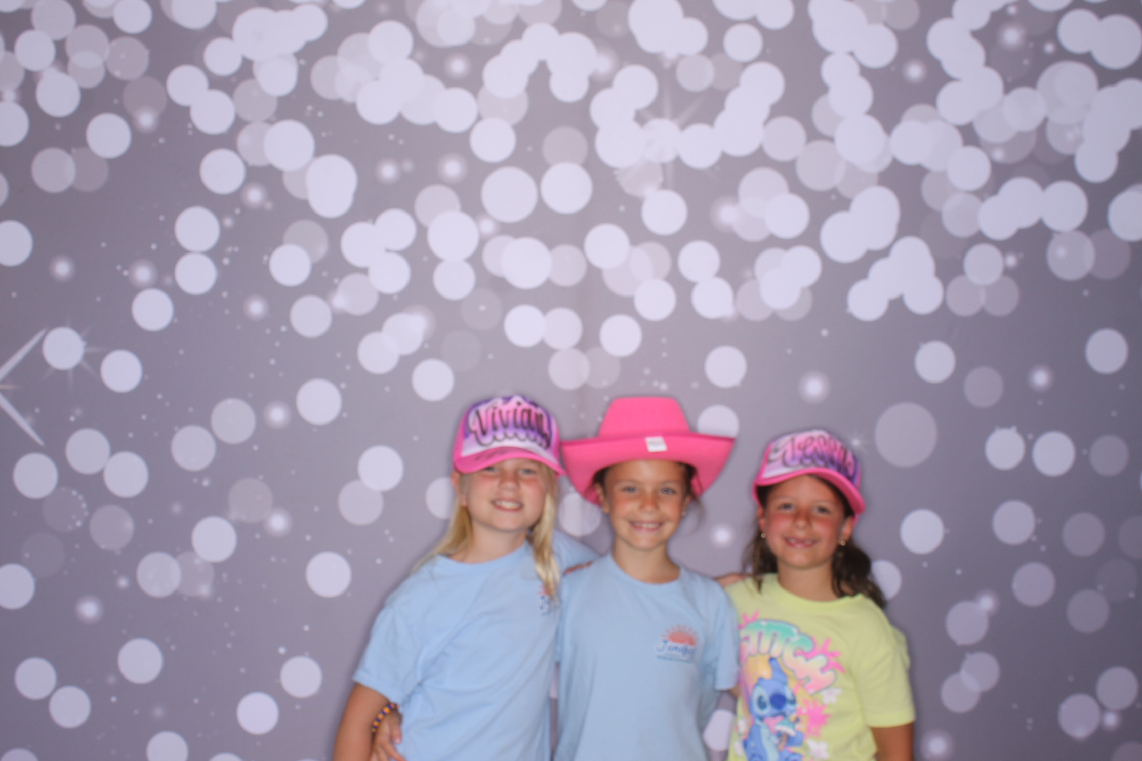 JuneFest | View more photos from the event at gallery.photoboothcincy.com/u/PhotoBoothCincy/JuneFest