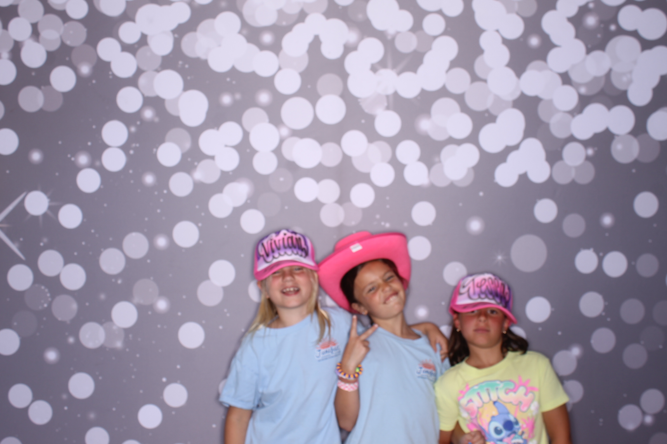 JuneFest | View more photos from the event at gallery.photoboothcincy.com/u/PhotoBoothCincy/JuneFest