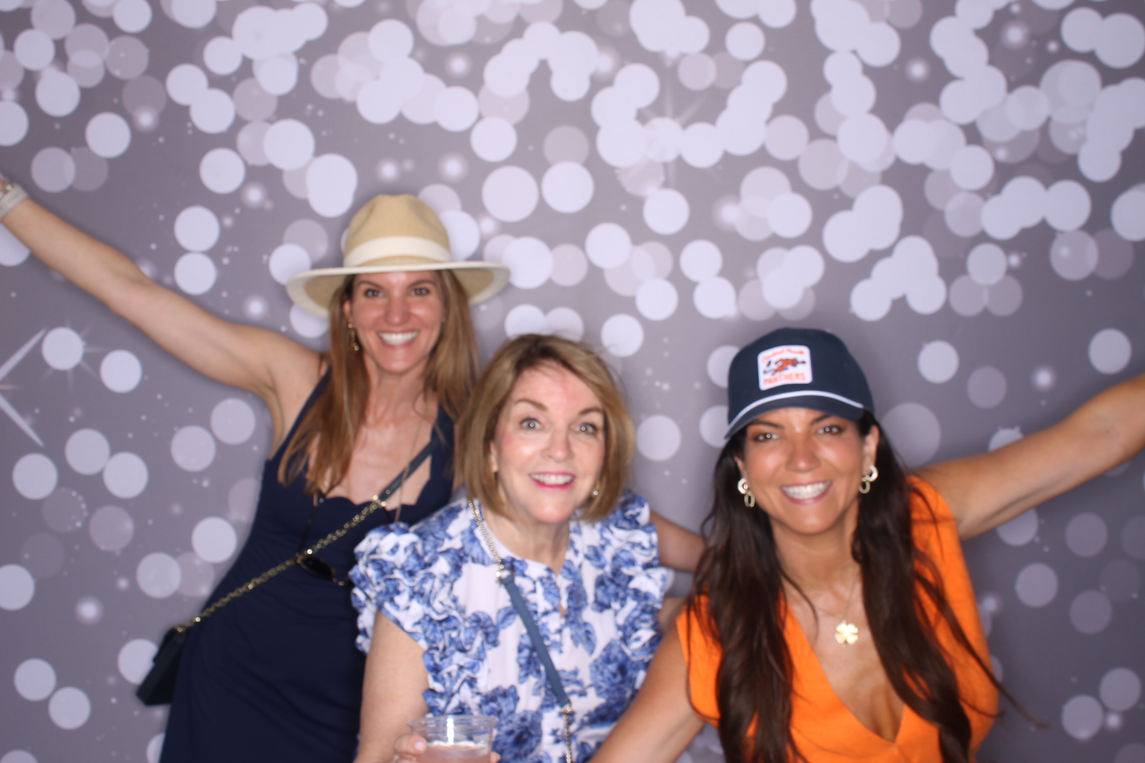JuneFest | View more photos from the event at gallery.photoboothcincy.com/u/PhotoBoothCincy/JuneFest
