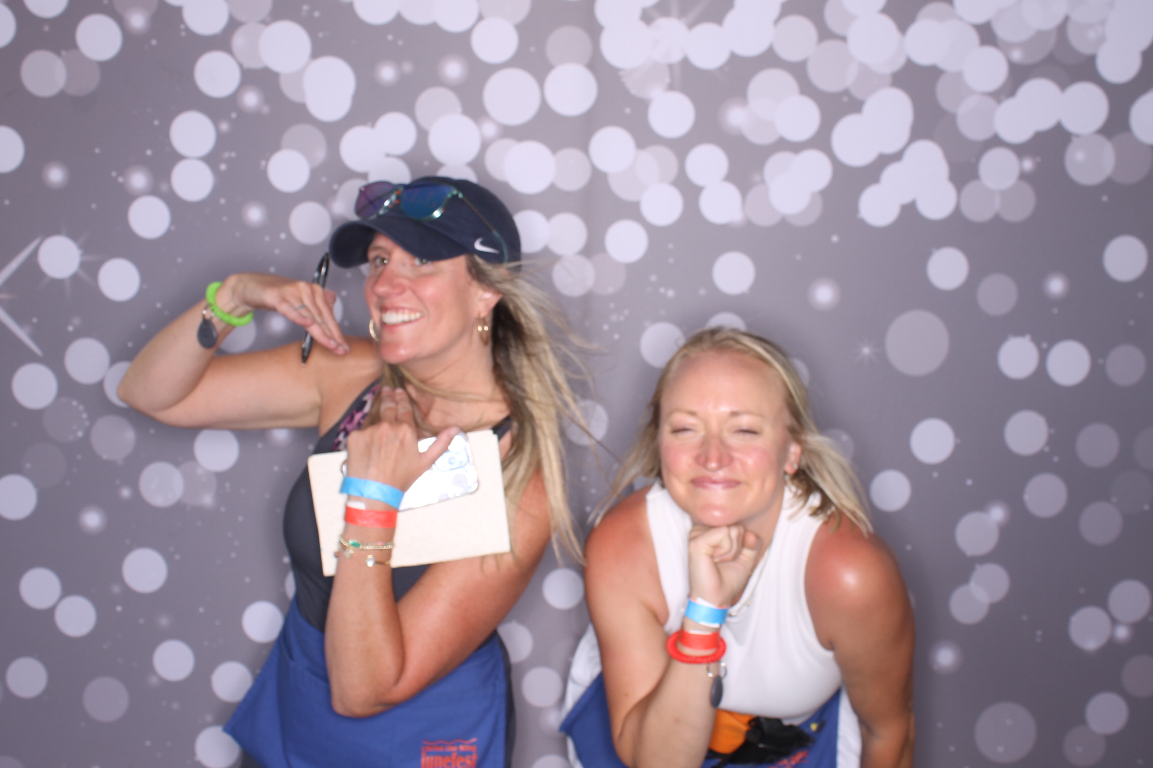 JuneFest | View more photos from the event at gallery.photoboothcincy.com/u/PhotoBoothCincy/JuneFest