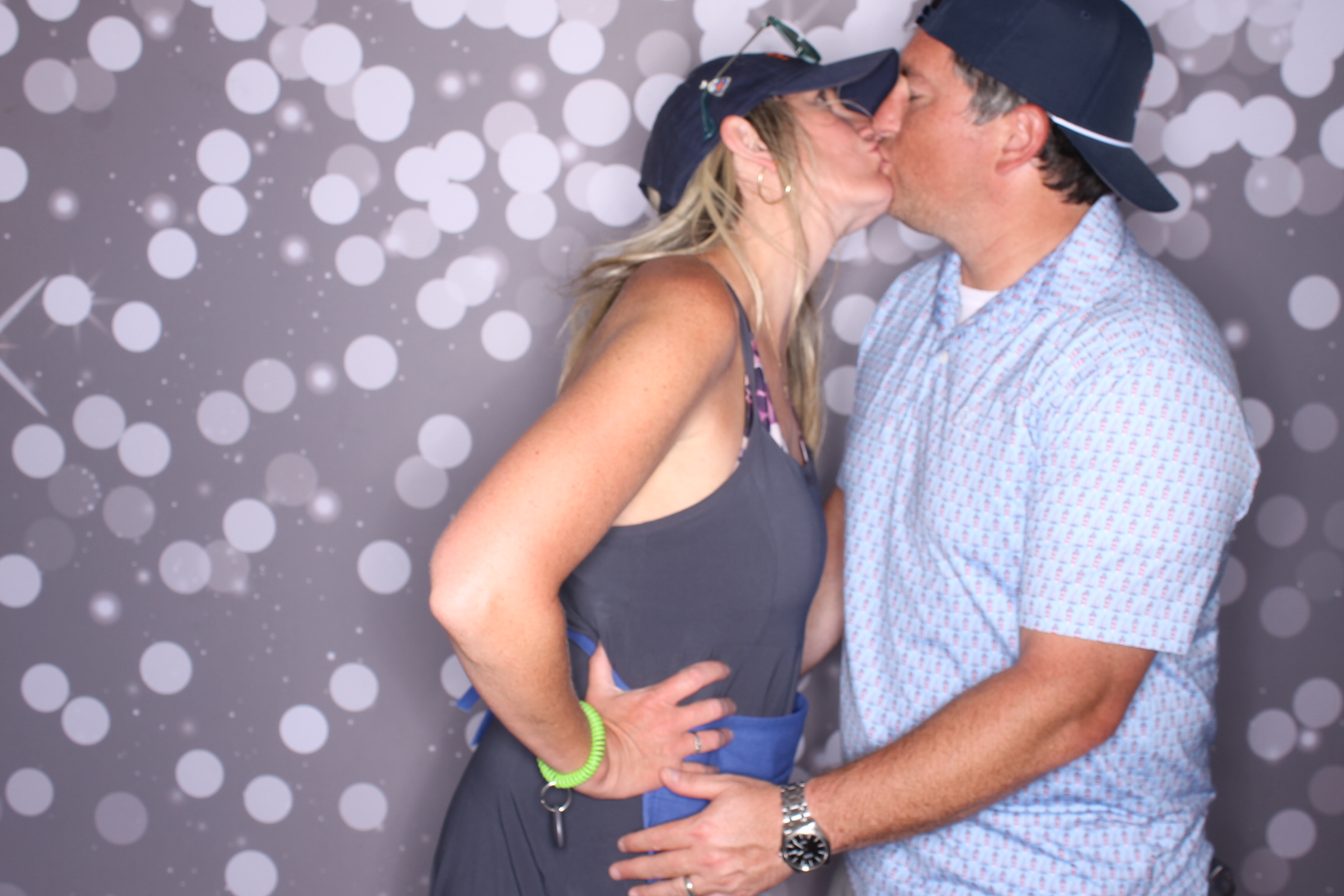 JuneFest | View more photos from the event at gallery.photoboothcincy.com/u/PhotoBoothCincy/JuneFest