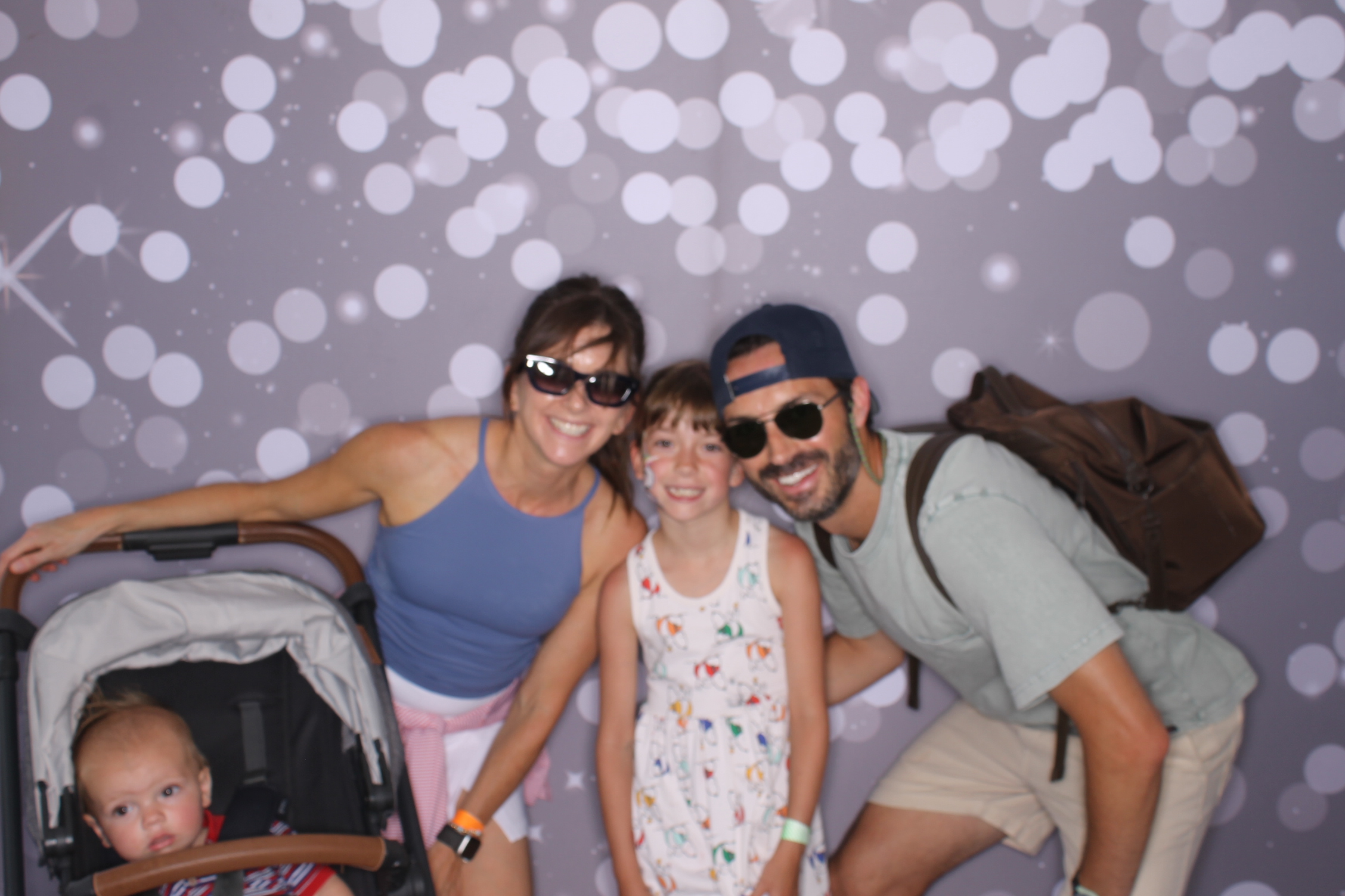 JuneFest | View more photos from the event at gallery.photoboothcincy.com/u/PhotoBoothCincy/JuneFest