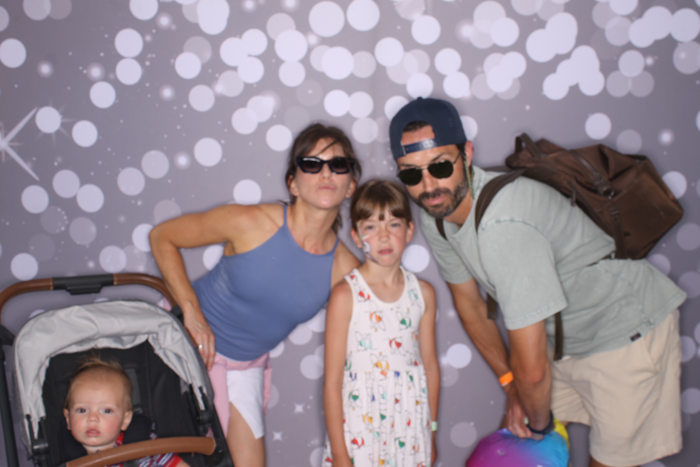 JuneFest | View more photos from the event at gallery.photoboothcincy.com/u/PhotoBoothCincy/JuneFest