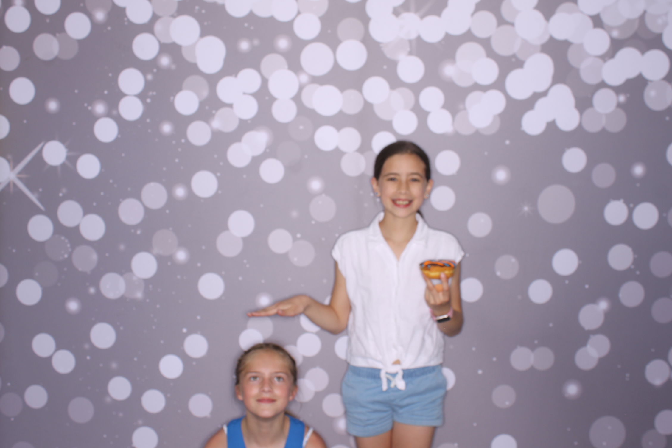 JuneFest | View more photos from the event at gallery.photoboothcincy.com/u/PhotoBoothCincy/JuneFest