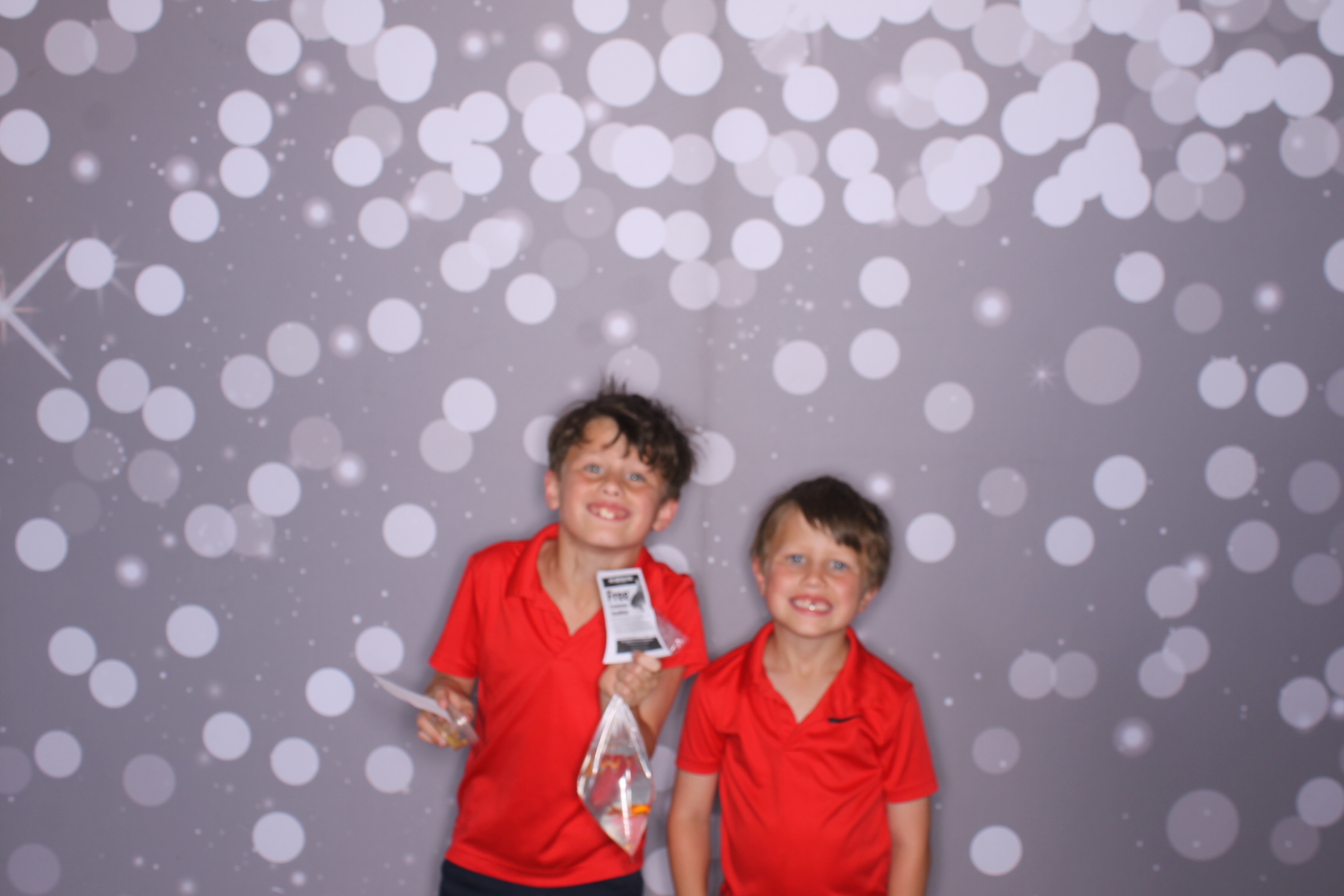 JuneFest | View more photos from the event at gallery.photoboothcincy.com/u/PhotoBoothCincy/JuneFest