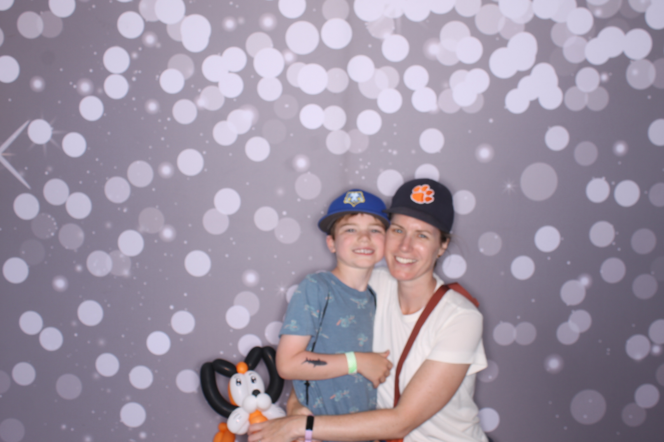 JuneFest | View more photos from the event at gallery.photoboothcincy.com/u/PhotoBoothCincy/JuneFest