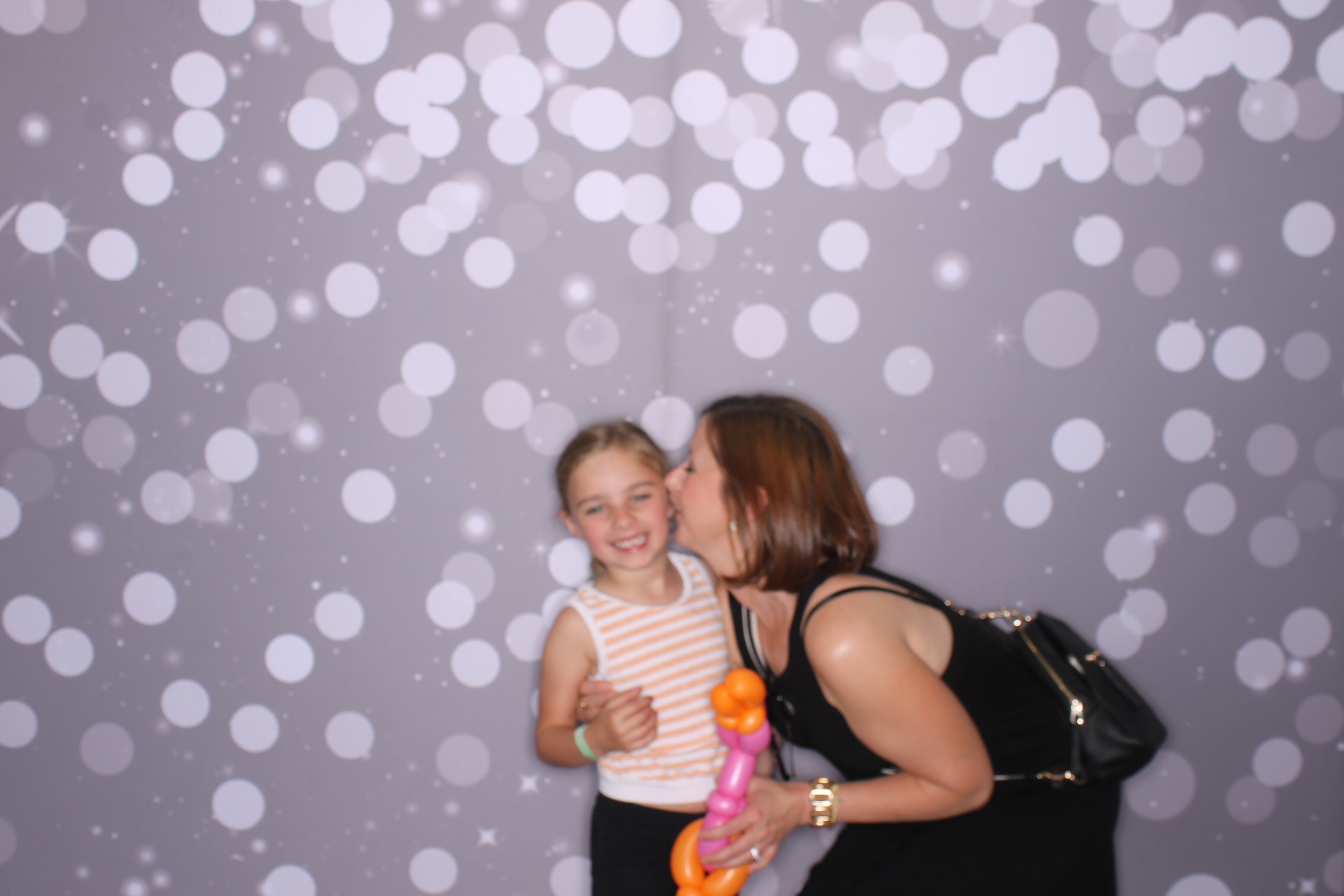 JuneFest | View more photos from the event at gallery.photoboothcincy.com/u/PhotoBoothCincy/JuneFest