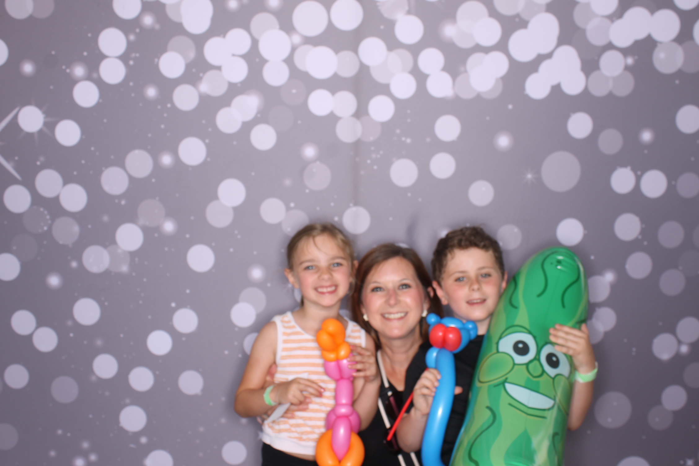 JuneFest | View more photos from the event at gallery.photoboothcincy.com/u/PhotoBoothCincy/JuneFest