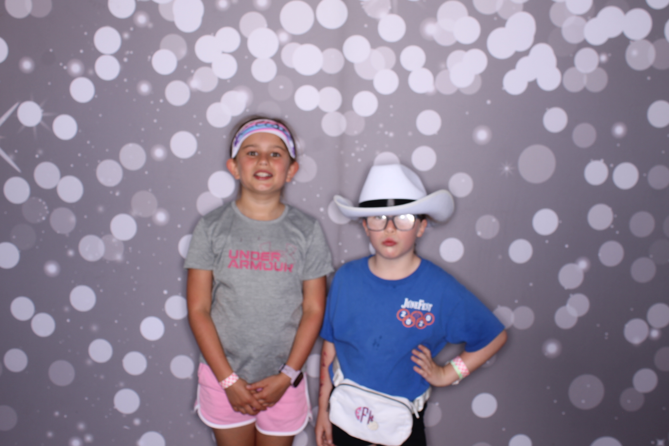 JuneFest | View more photos from the event at gallery.photoboothcincy.com/u/PhotoBoothCincy/JuneFest