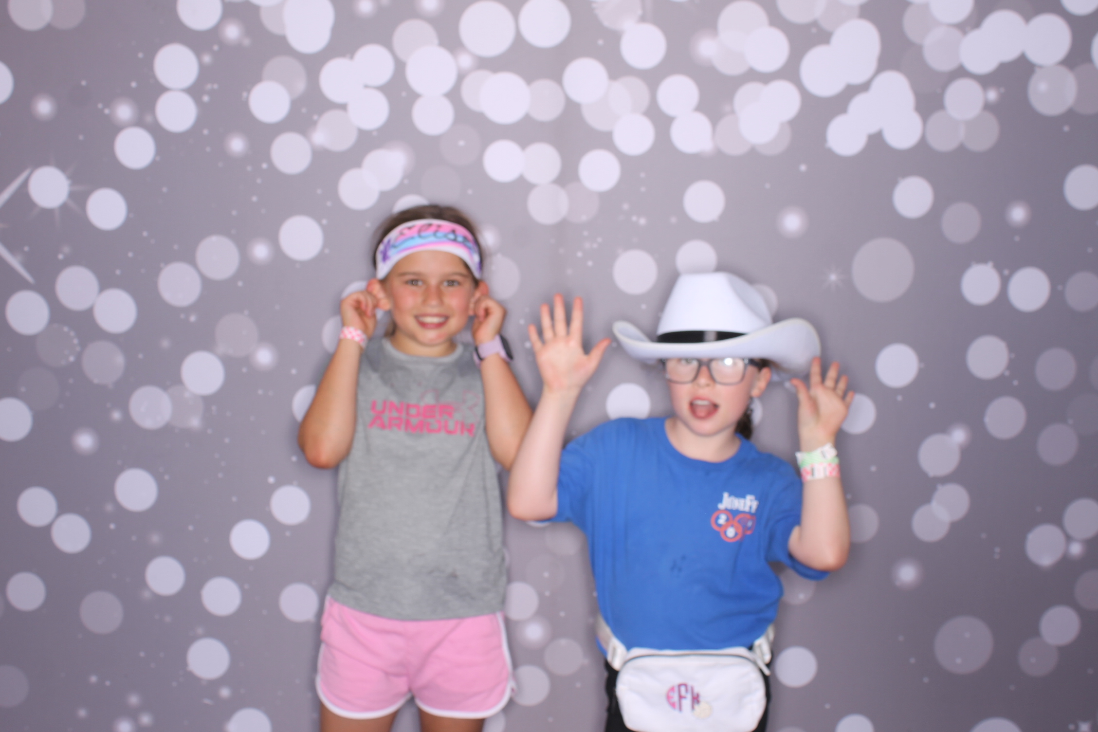 JuneFest | View more photos from the event at gallery.photoboothcincy.com/u/PhotoBoothCincy/JuneFest