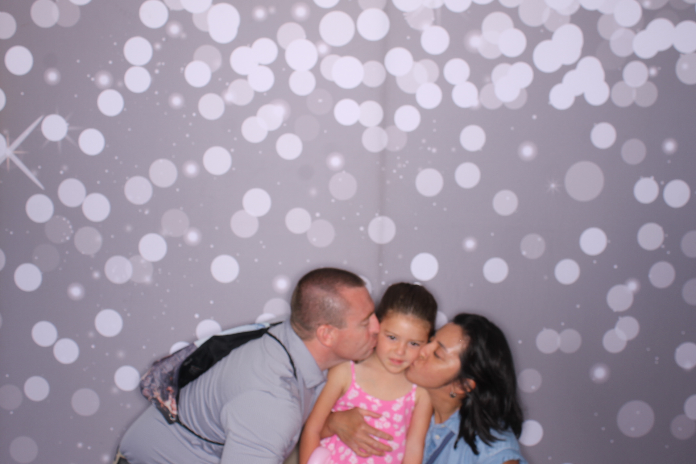 JuneFest | View more photos from the event at gallery.photoboothcincy.com/u/PhotoBoothCincy/JuneFest