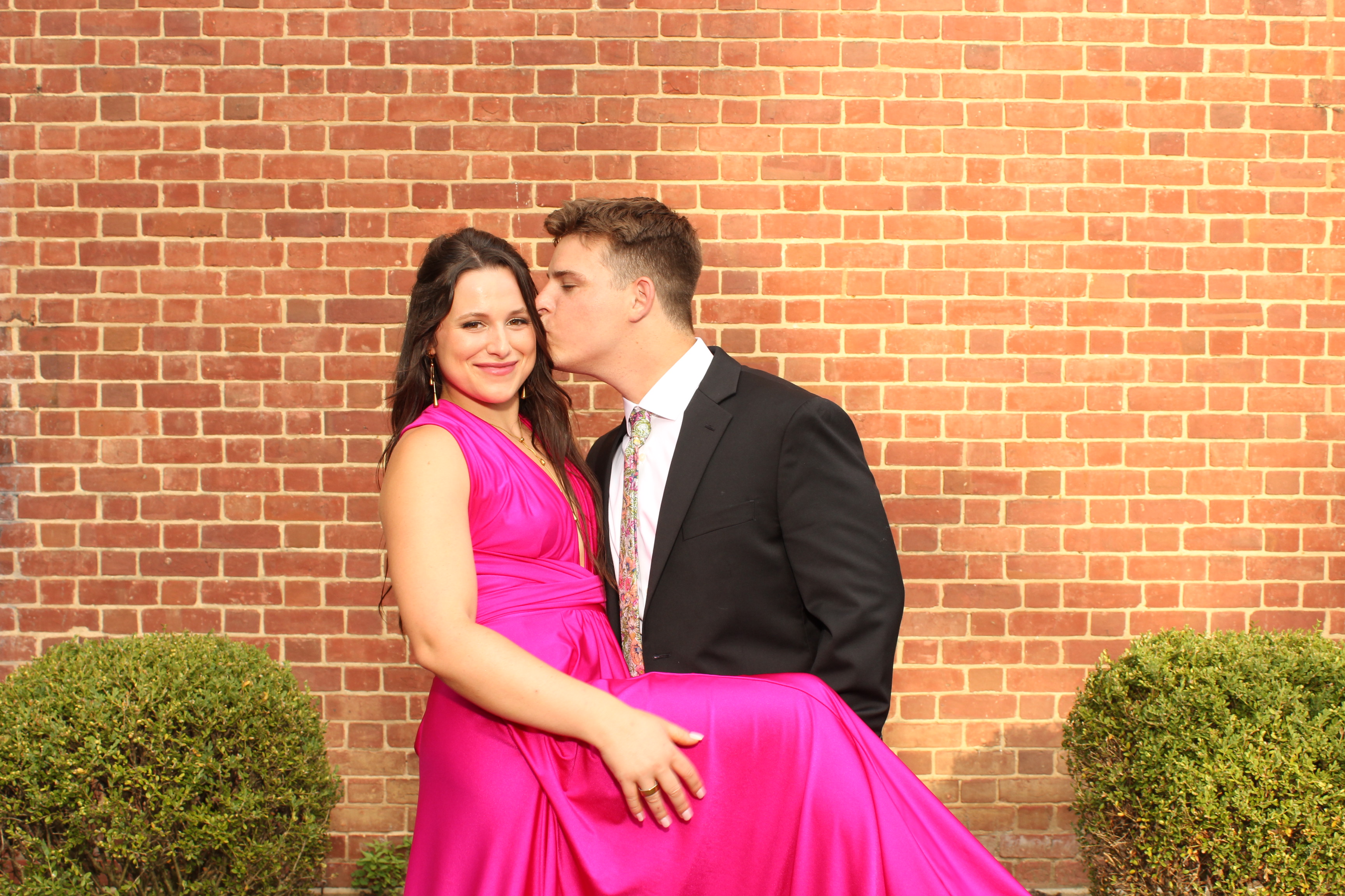Justin & Payton | View more photos from the event at gallery.photoboothcincy.com/u/PhotoBoothCincy/Justin-Payton