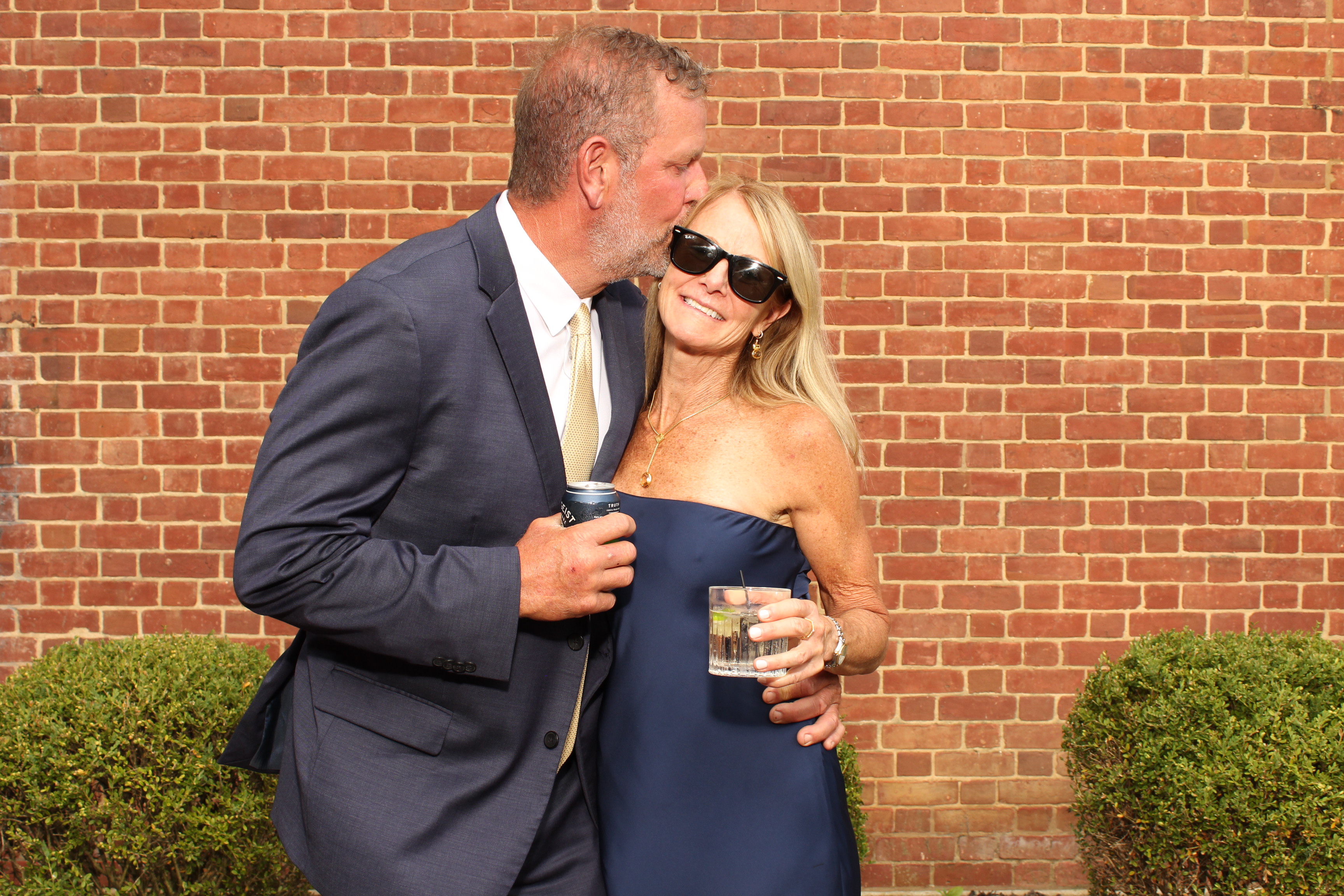 Justin & Payton | View more photos from the event at gallery.photoboothcincy.com/u/PhotoBoothCincy/Justin-Payton