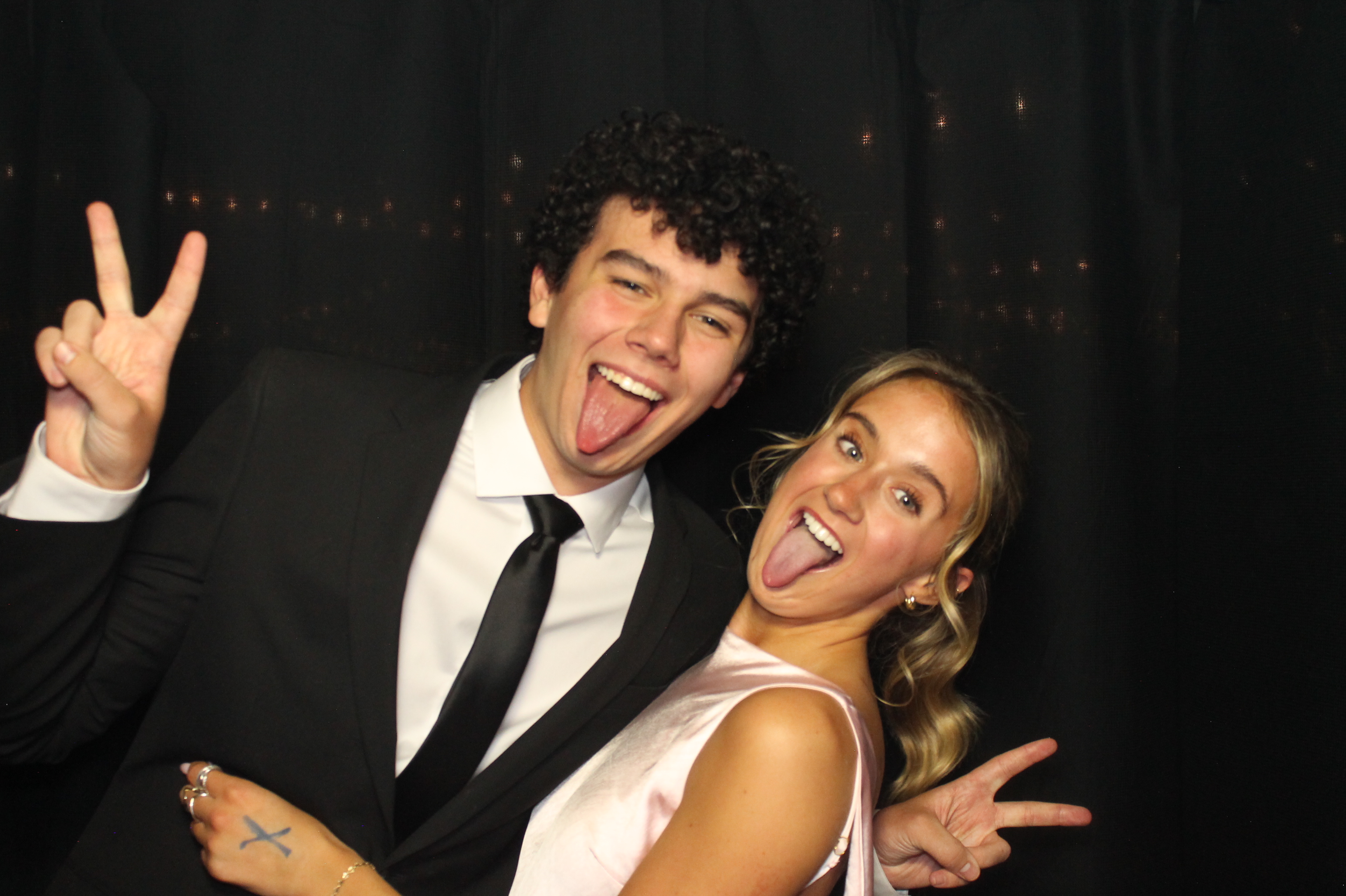 Kappa Alpha Theta Formal | View more photos from the event at gallery.photoboothcincy.com/u/PhotoBoothCincy/Kappa-Alpha-Theta-Formal-0