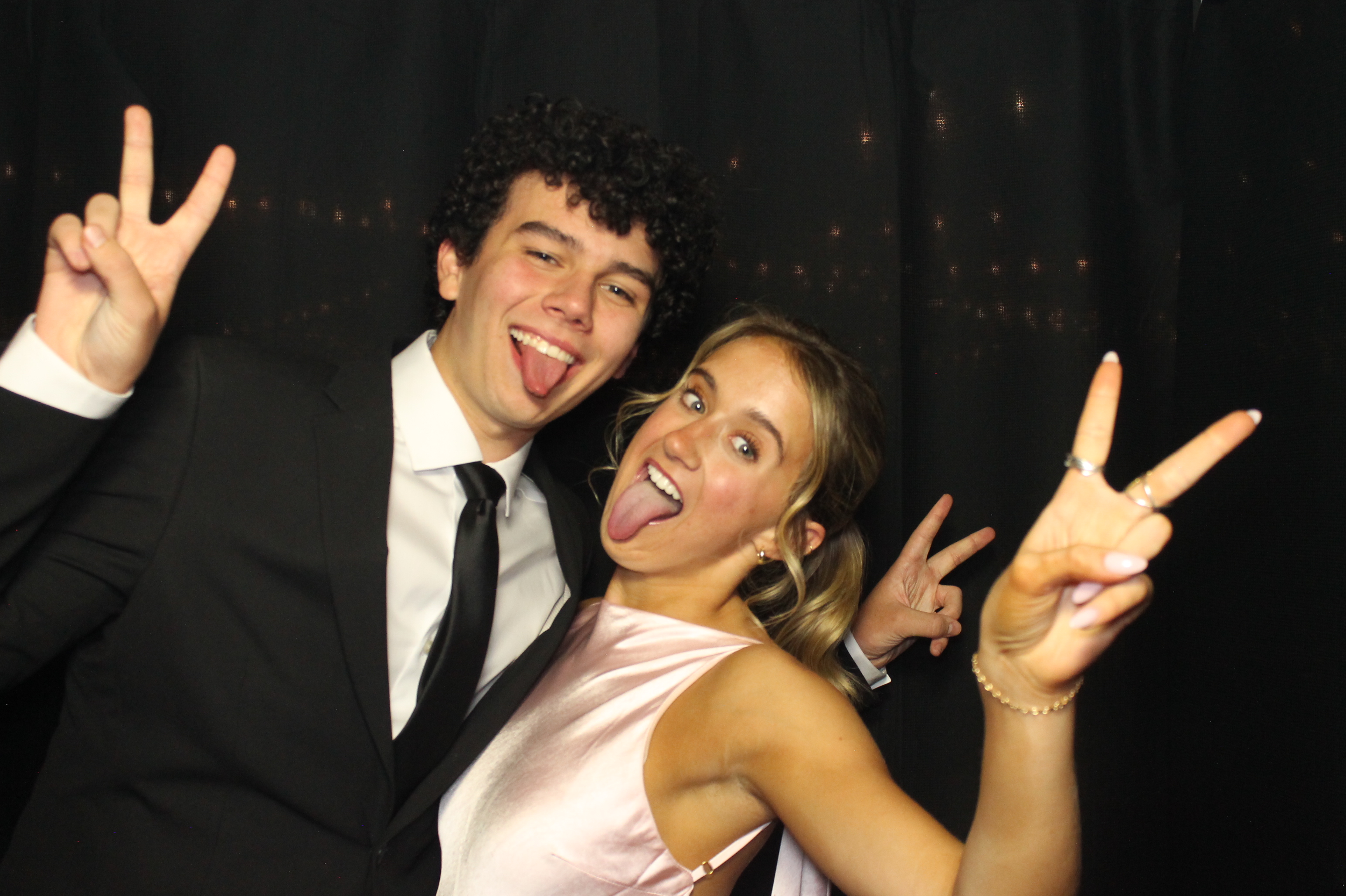 Kappa Alpha Theta Formal | View more photos from the event at gallery.photoboothcincy.com/u/PhotoBoothCincy/Kappa-Alpha-Theta-Formal-0