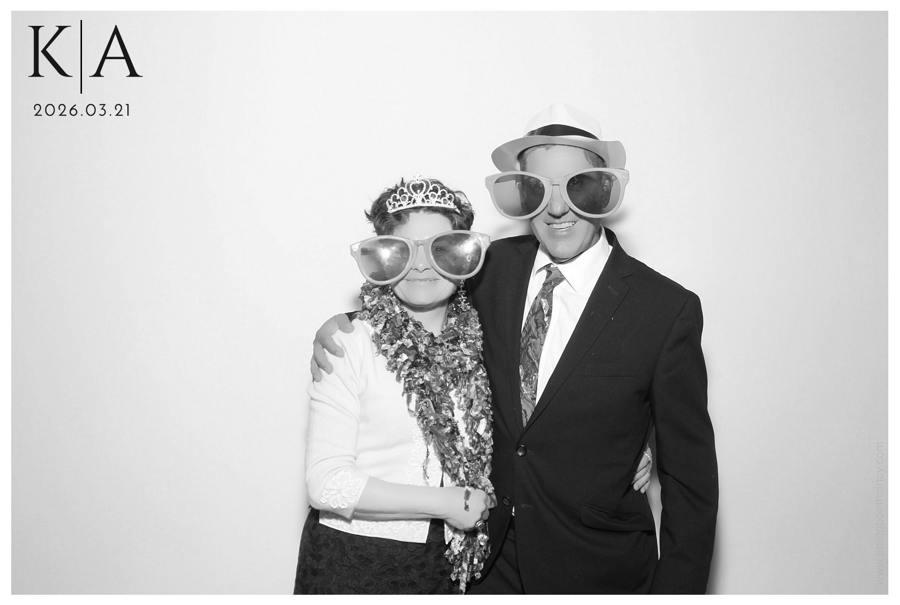 Katie & Alan Reception | View more photos from the event at gallery.photoboothcincy.com/u/PhotoBoothCincy/Katie-Alan-Reception