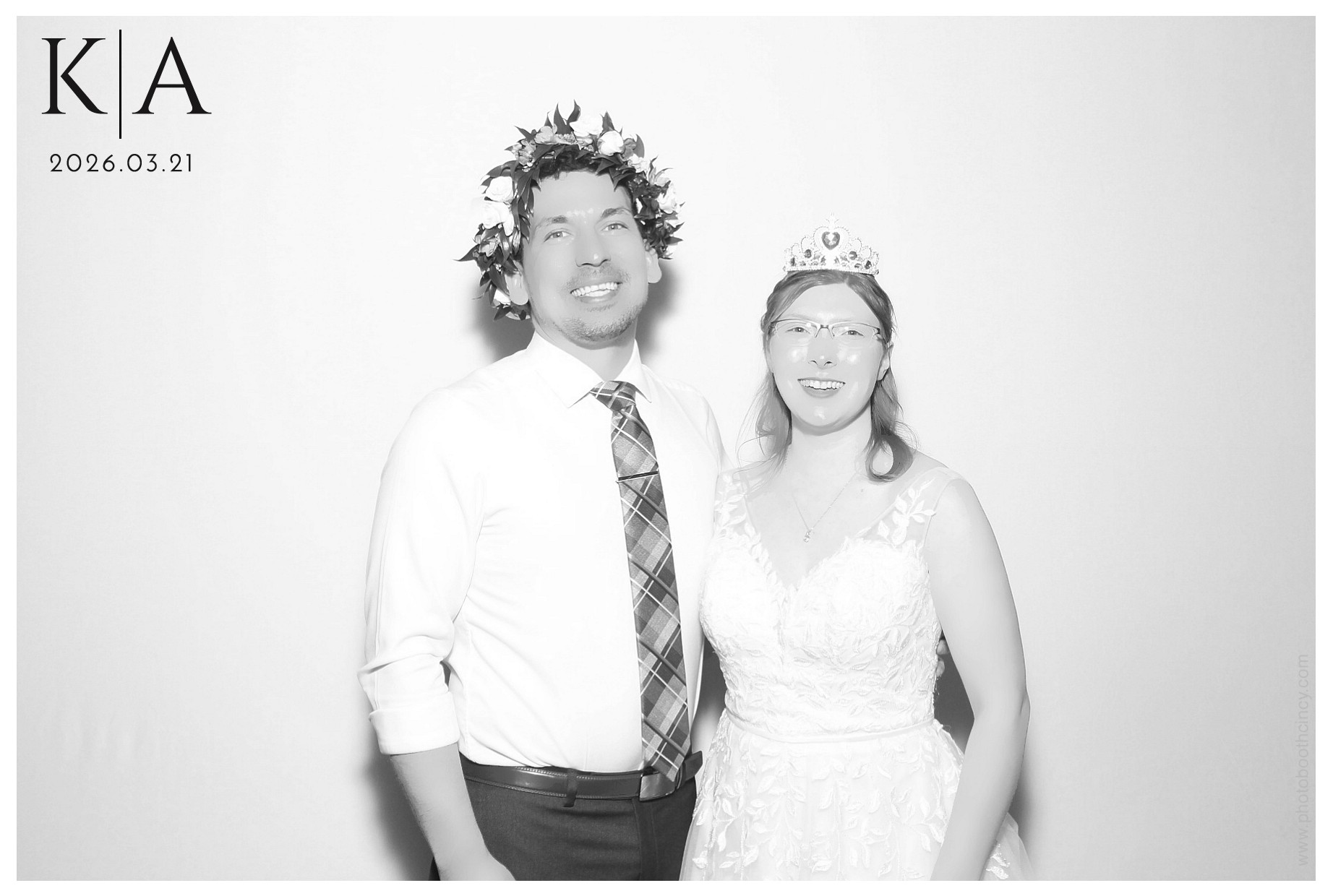 Katie & Alan Reception | View more photos from the event at gallery.photoboothcincy.com/u/PhotoBoothCincy/Katie-Alan-Reception