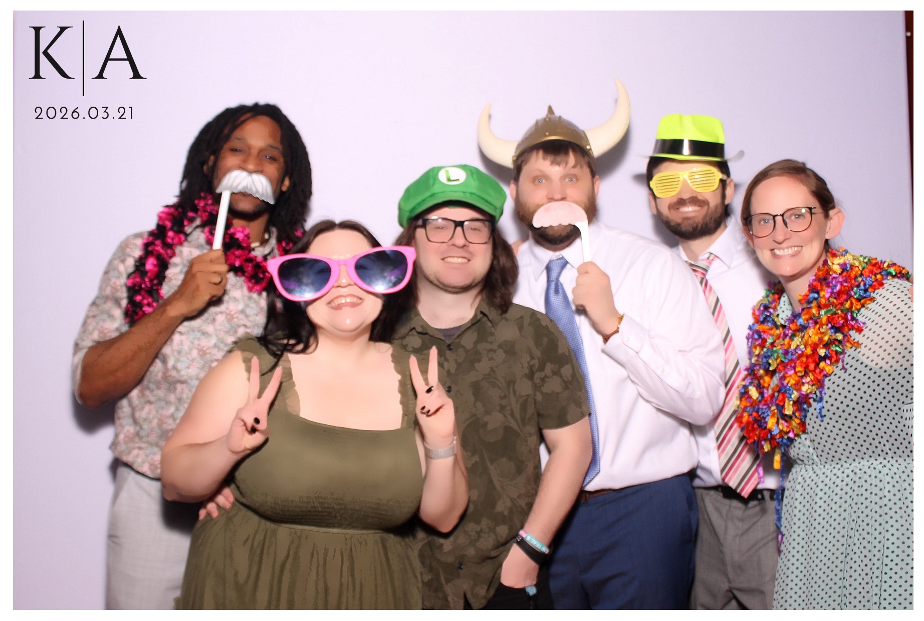 Katie & Alan Reception | View more photos from the event at gallery.photoboothcincy.com/u/PhotoBoothCincy/Katie-Alan-Reception