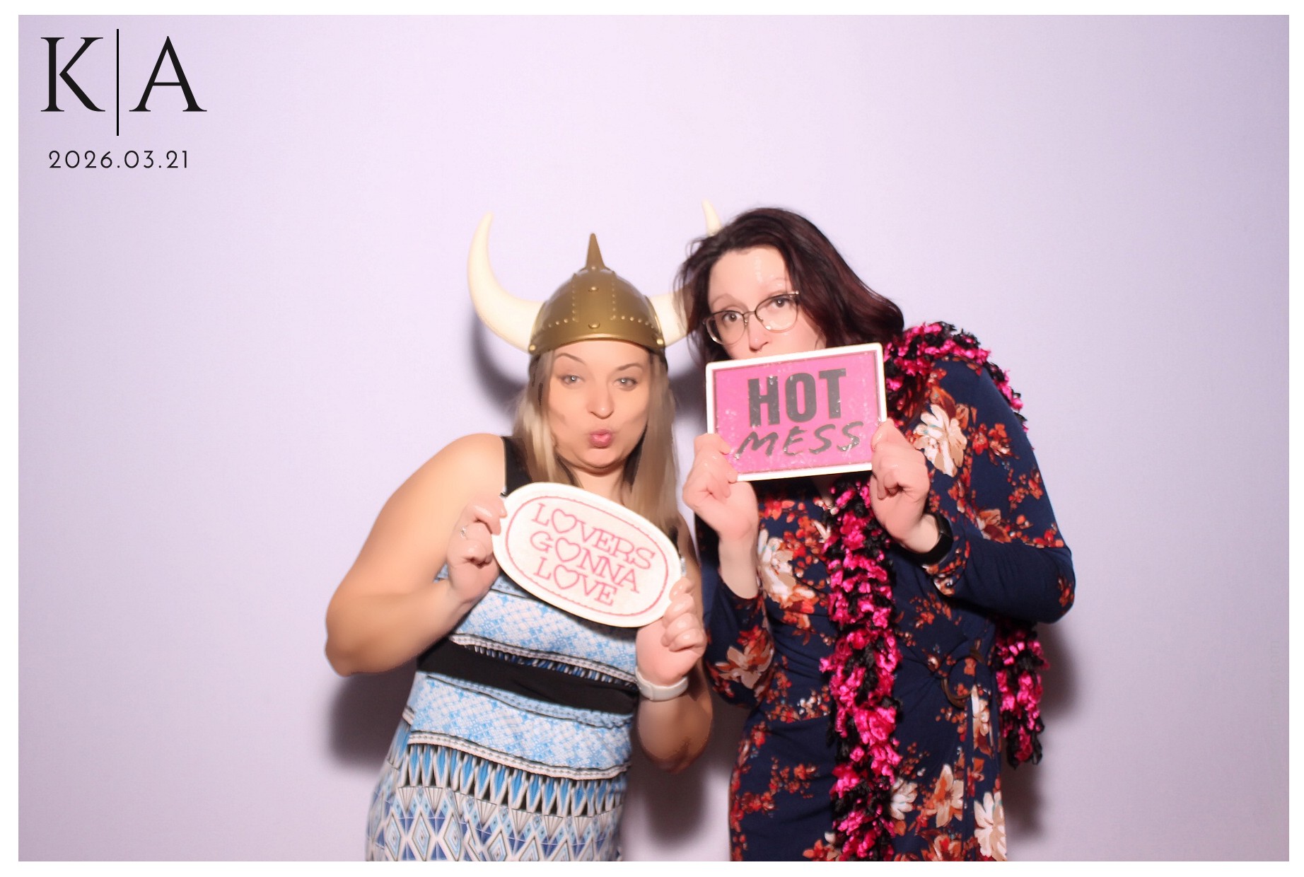 Katie & Alan Reception | View more photos from the event at gallery.photoboothcincy.com/u/PhotoBoothCincy/Katie-Alan-Reception