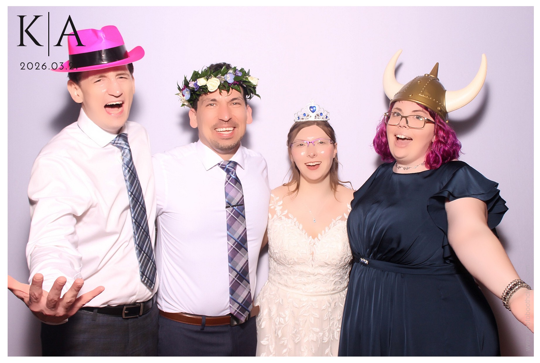 Katie & Alan Reception | View more photos from the event at gallery.photoboothcincy.com/u/PhotoBoothCincy/Katie-Alan-Reception