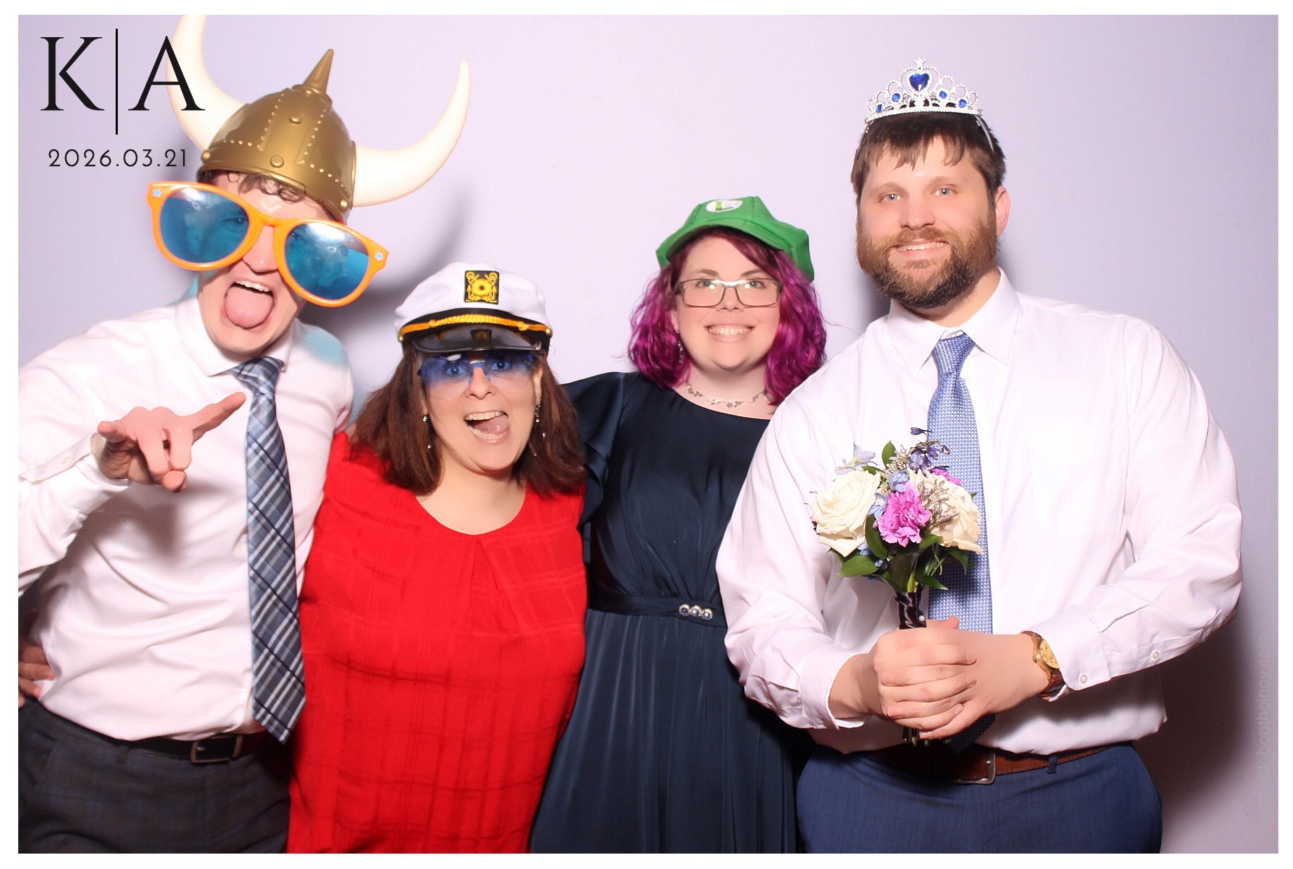 Katie & Alan Reception | View more photos from the event at gallery.photoboothcincy.com/u/PhotoBoothCincy/Katie-Alan-Reception