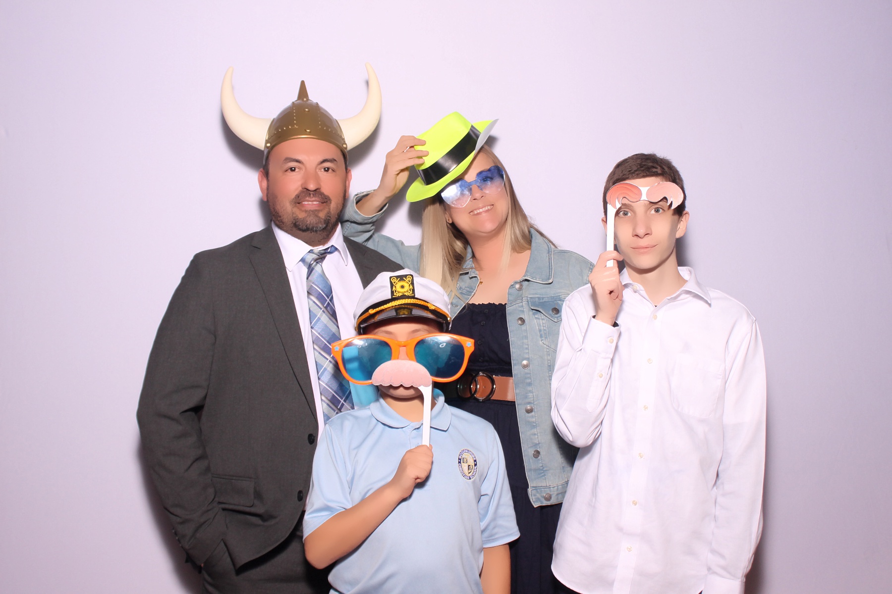 Katie & Alan Reception | View more photos from the event at gallery.photoboothcincy.com/u/PhotoBoothCincy/Katie-Alan-Reception