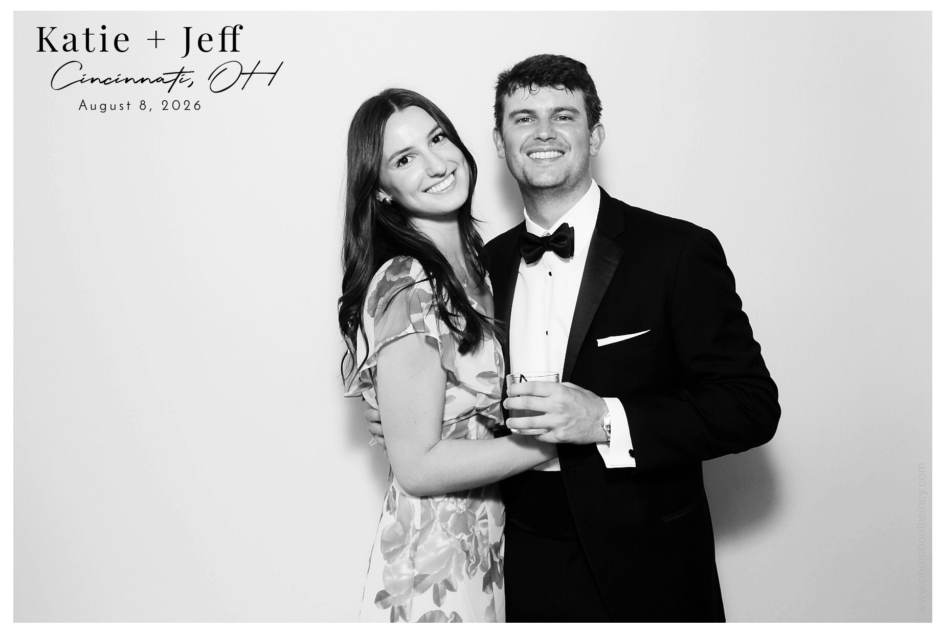 Katie & Jeff | View more photos from the event at gallery.photoboothcincy.com/u/PhotoBoothCincy/Katie-Jeff