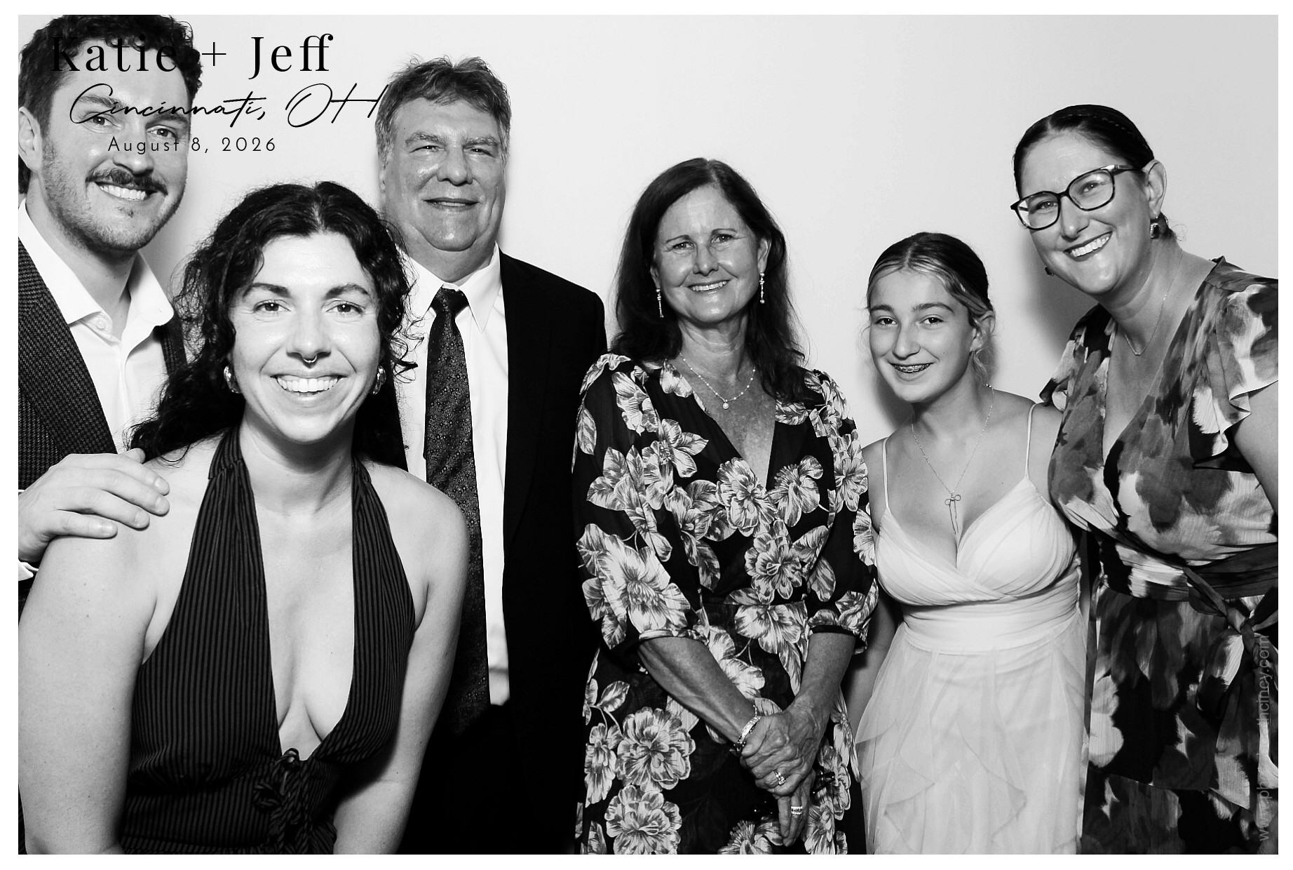 Katie & Jeff | View more photos from the event at gallery.photoboothcincy.com/u/PhotoBoothCincy/Katie-Jeff
