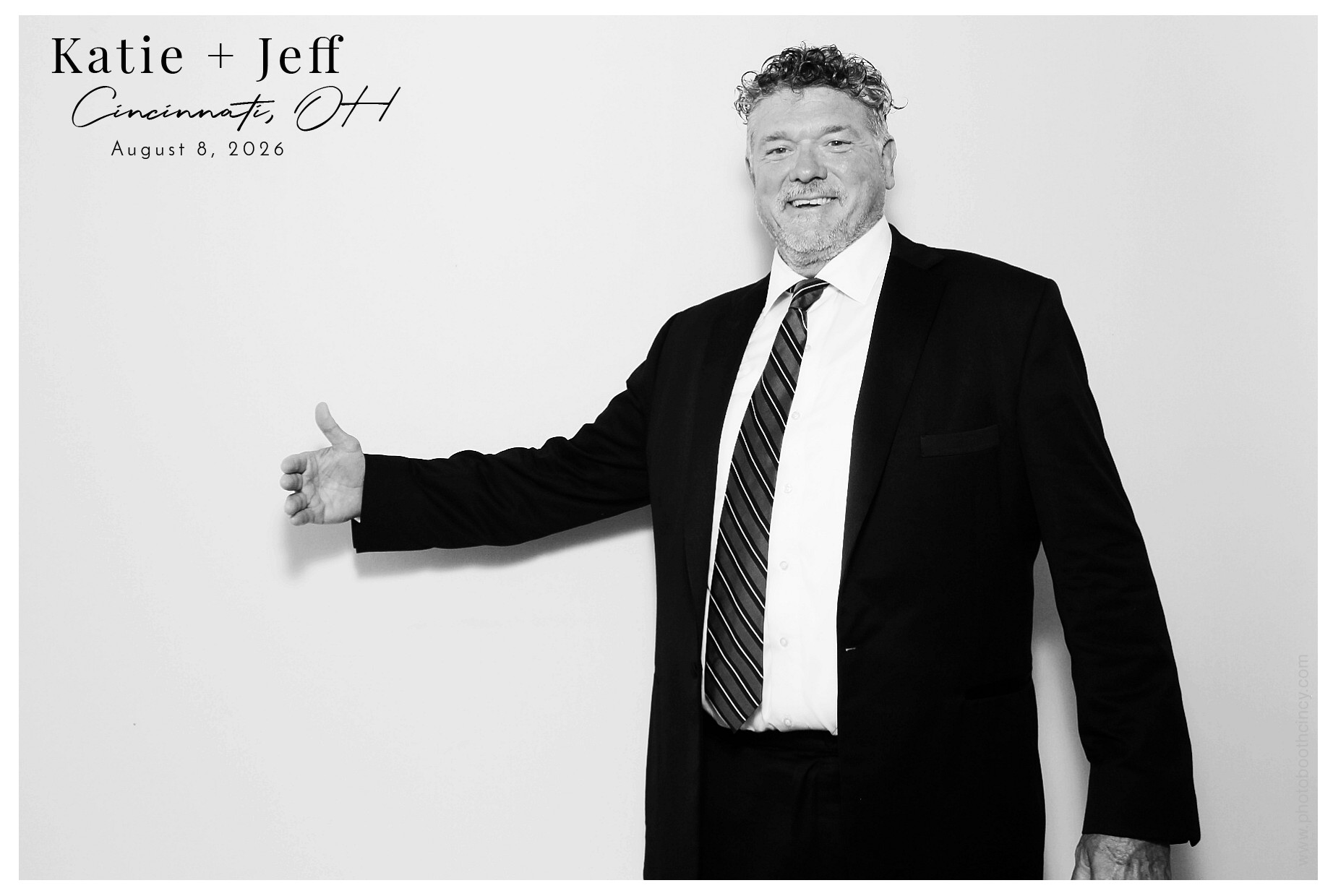 Katie & Jeff | View more photos from the event at gallery.photoboothcincy.com/u/PhotoBoothCincy/Katie-Jeff