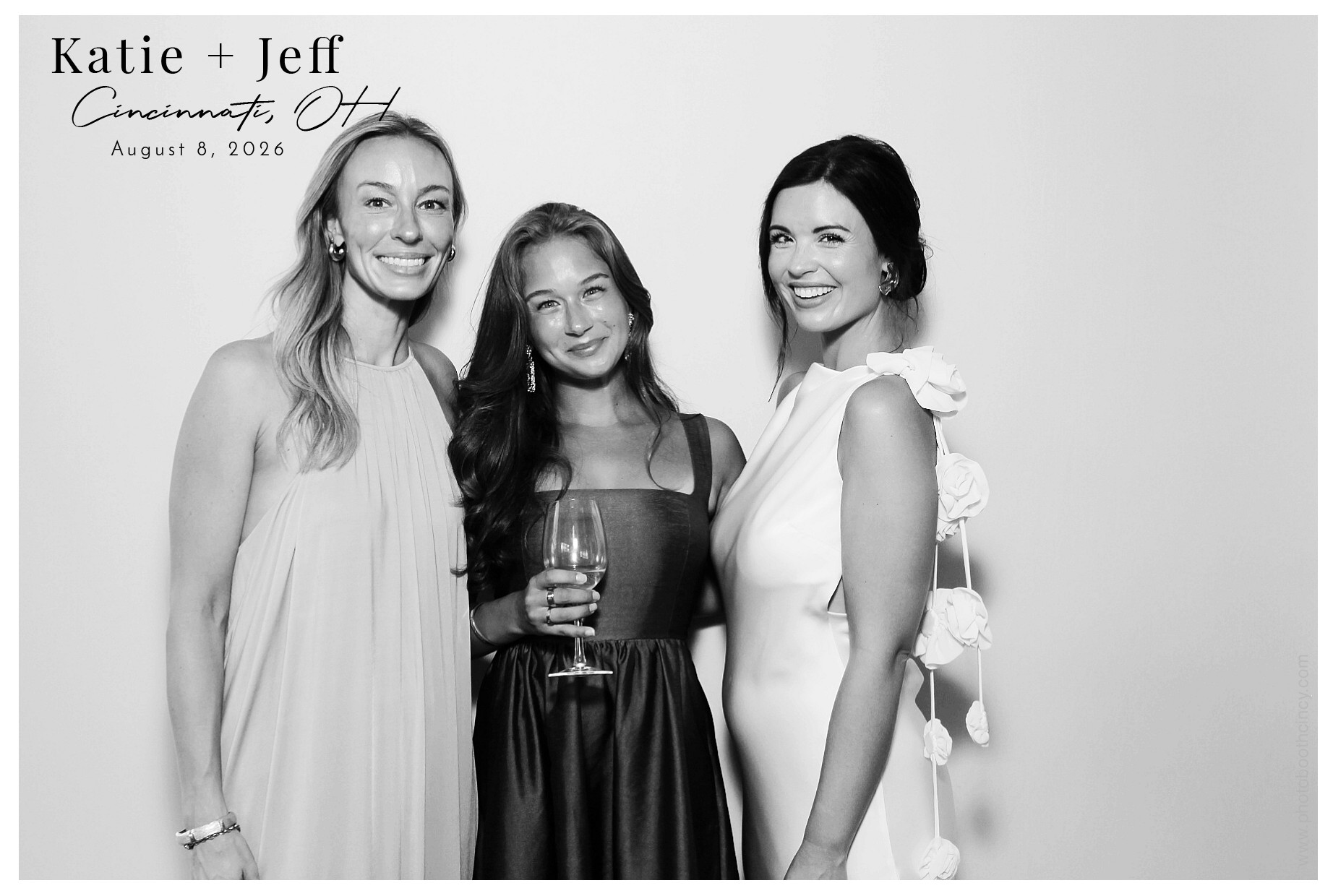 Katie & Jeff | View more photos from the event at gallery.photoboothcincy.com/u/PhotoBoothCincy/Katie-Jeff