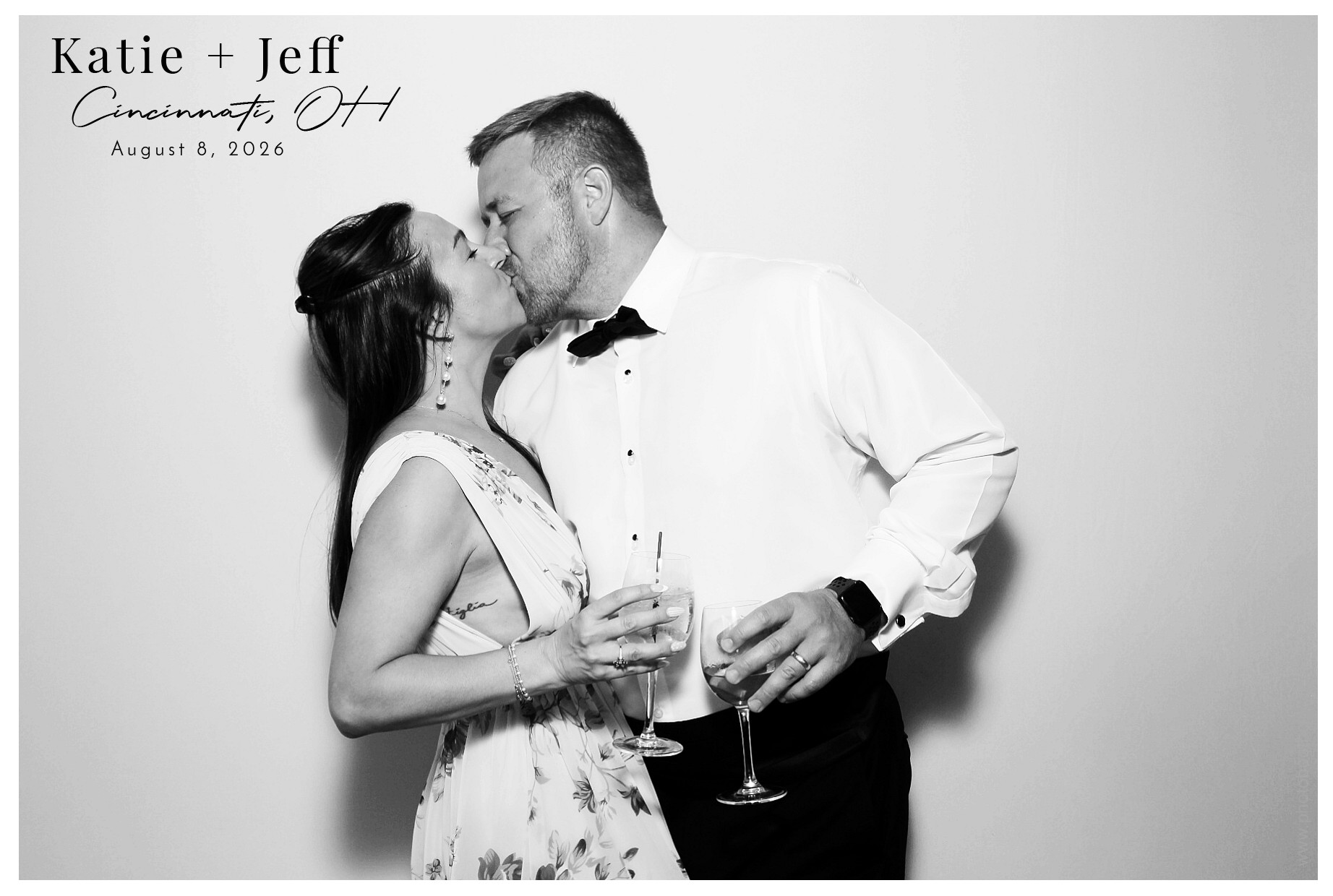 Katie & Jeff | View more photos from the event at gallery.photoboothcincy.com/u/PhotoBoothCincy/Katie-Jeff