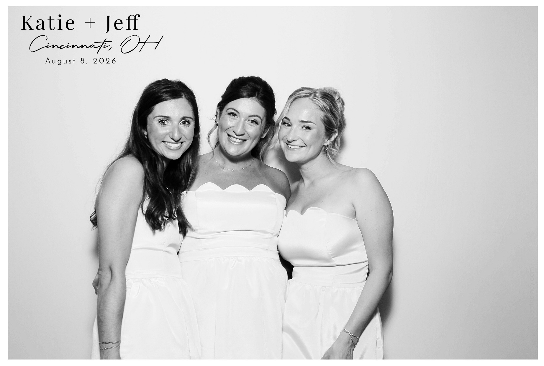 Katie & Jeff | View more photos from the event at gallery.photoboothcincy.com/u/PhotoBoothCincy/Katie-Jeff