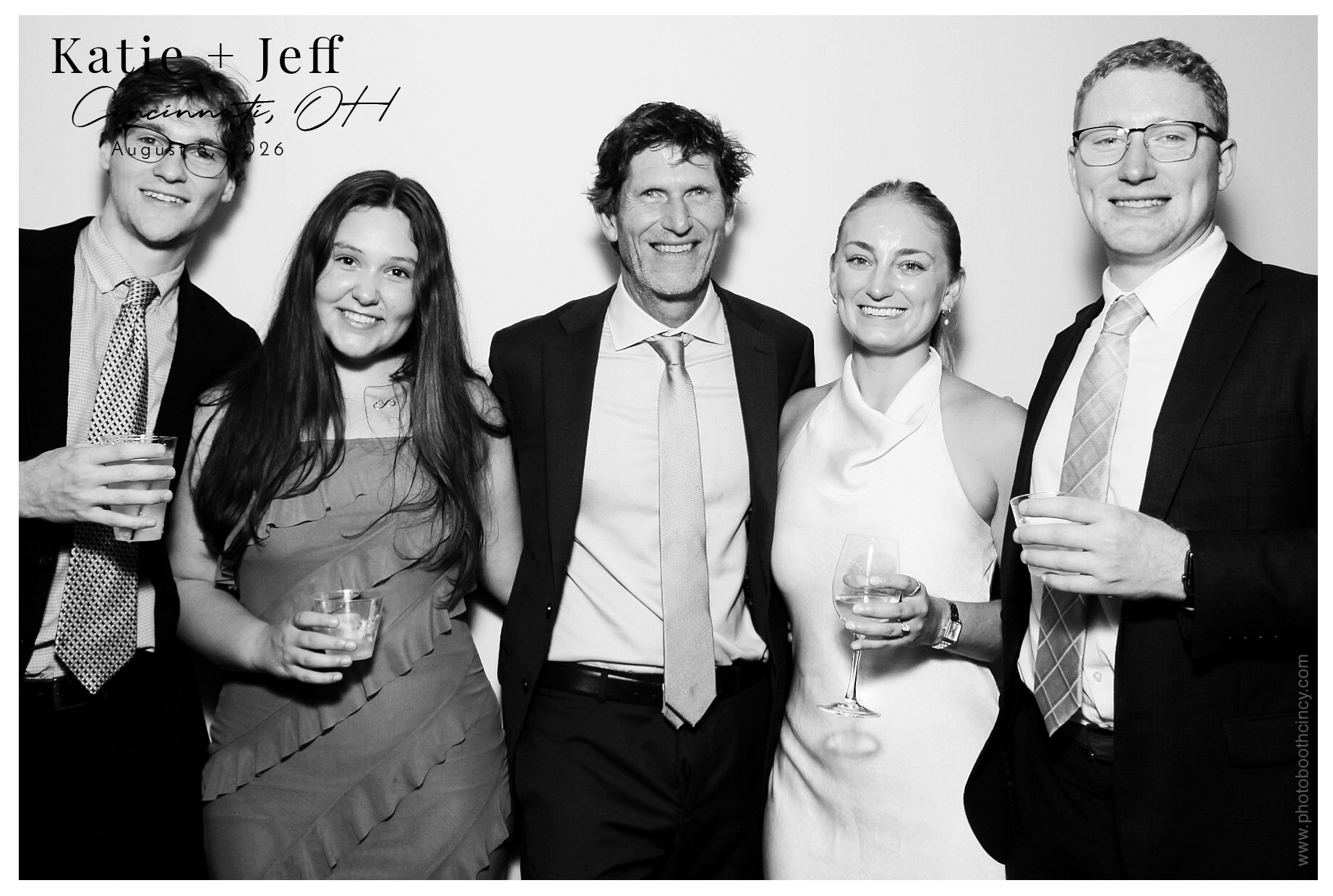 Katie & Jeff | View more photos from the event at gallery.photoboothcincy.com/u/PhotoBoothCincy/Katie-Jeff