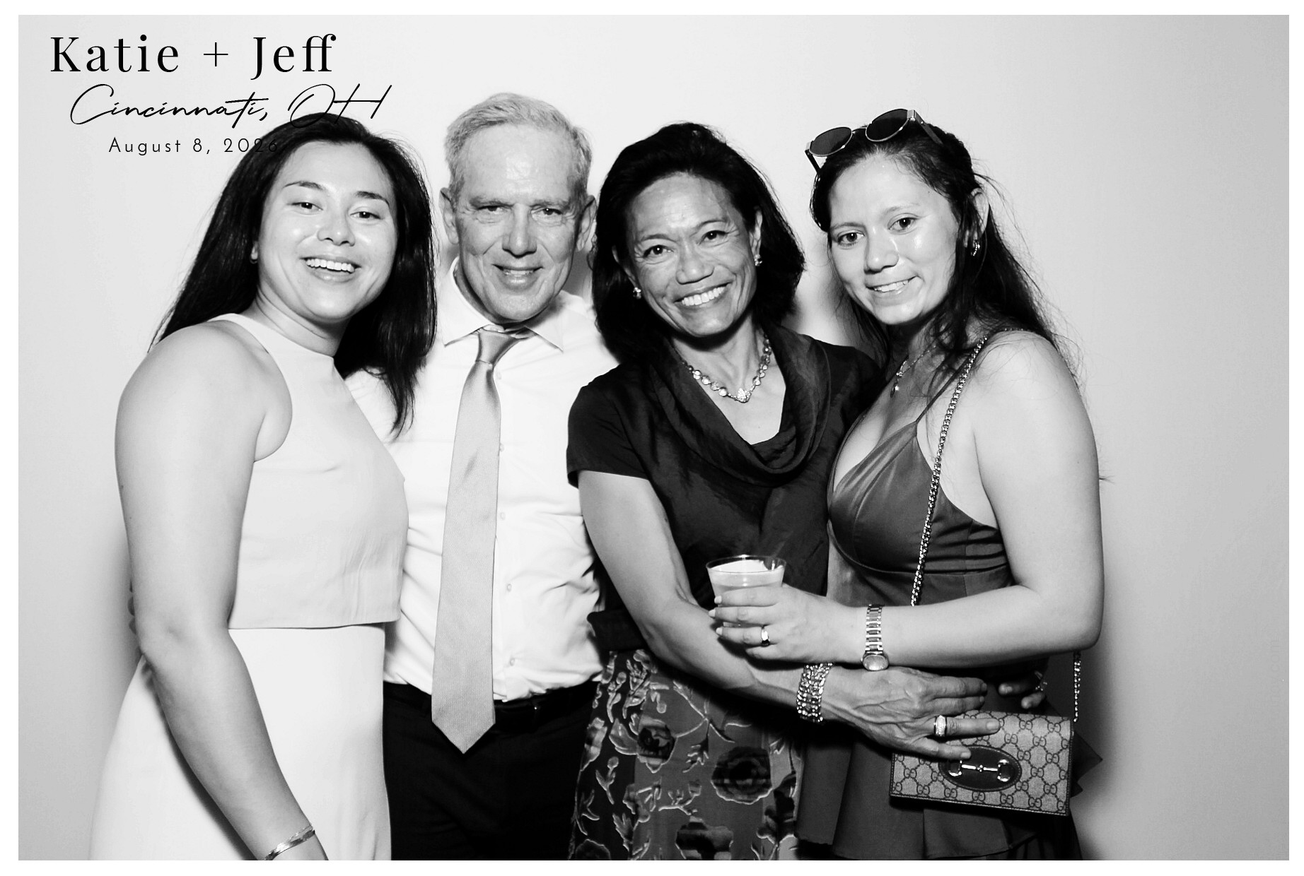 Katie & Jeff | View more photos from the event at gallery.photoboothcincy.com/u/PhotoBoothCincy/Katie-Jeff