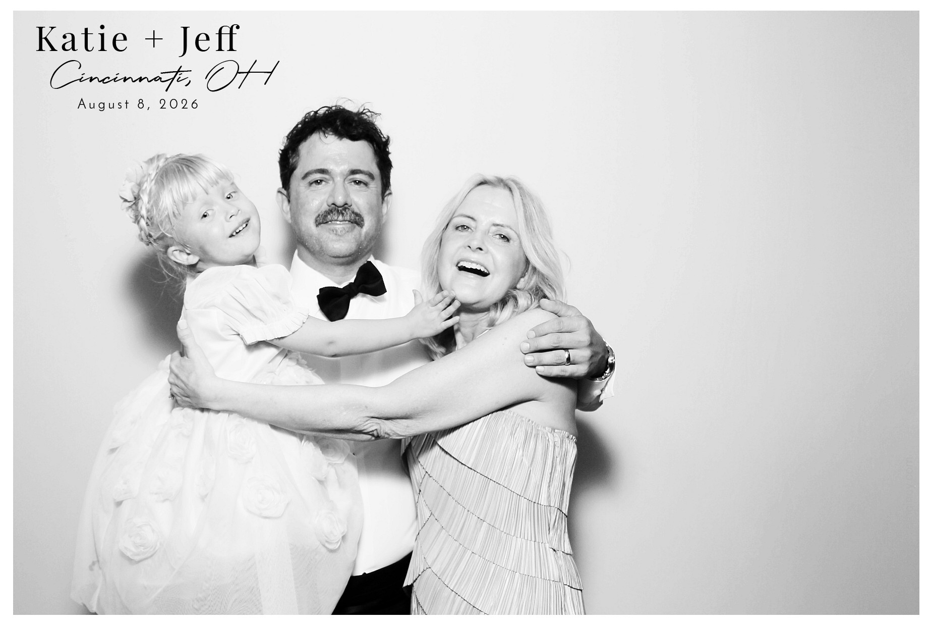 Katie & Jeff | View more photos from the event at gallery.photoboothcincy.com/u/PhotoBoothCincy/Katie-Jeff
