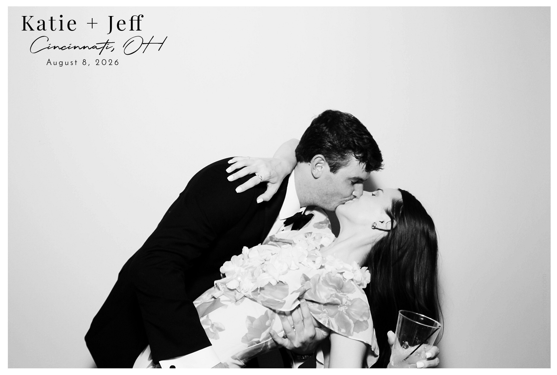Katie & Jeff | View more photos from the event at gallery.photoboothcincy.com/u/PhotoBoothCincy/Katie-Jeff