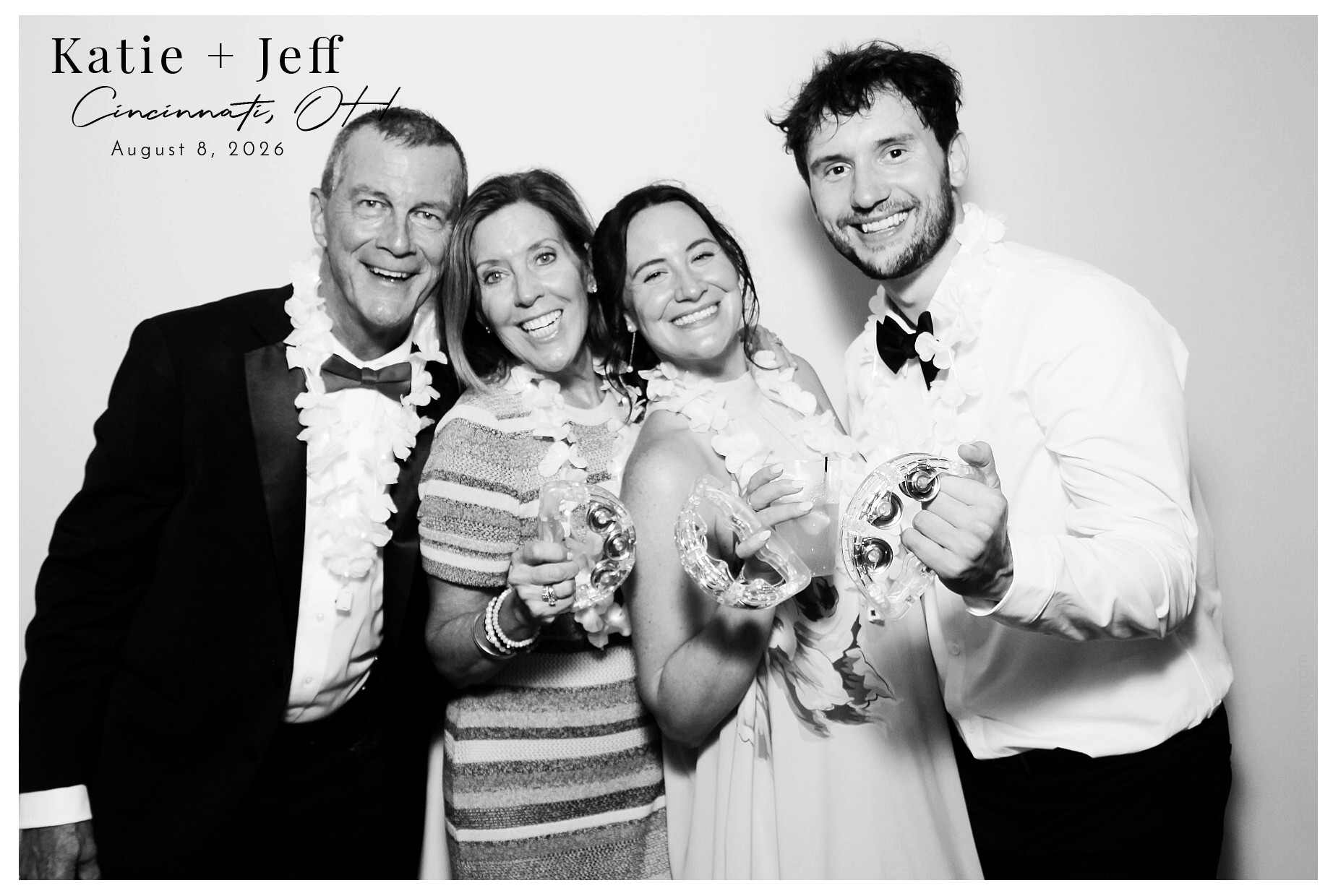 Katie & Jeff | View more photos from the event at gallery.photoboothcincy.com/u/PhotoBoothCincy/Katie-Jeff