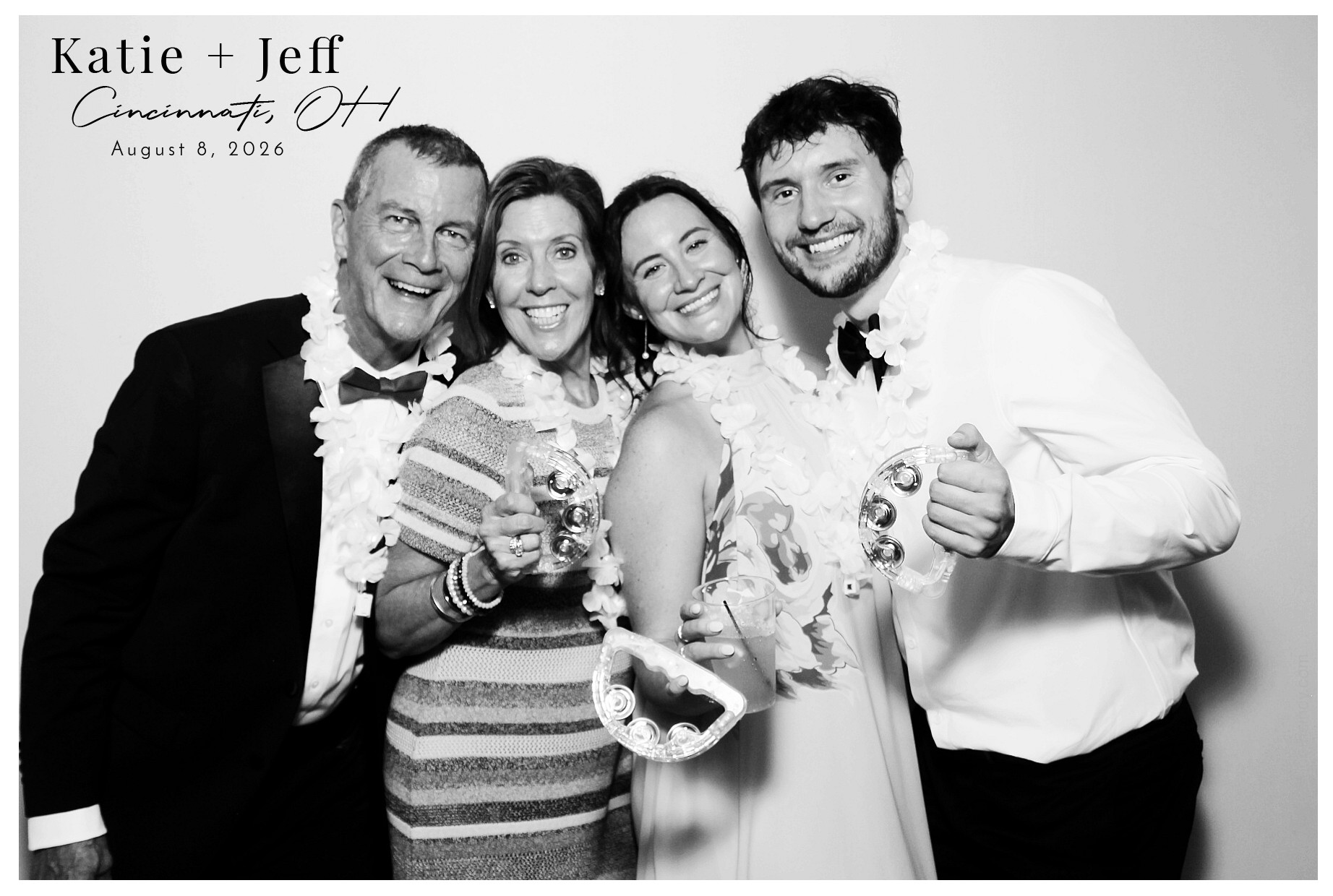 Katie & Jeff | View more photos from the event at gallery.photoboothcincy.com/u/PhotoBoothCincy/Katie-Jeff