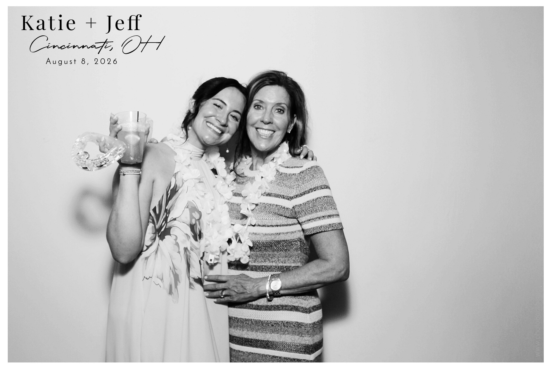 Katie & Jeff | View more photos from the event at gallery.photoboothcincy.com/u/PhotoBoothCincy/Katie-Jeff