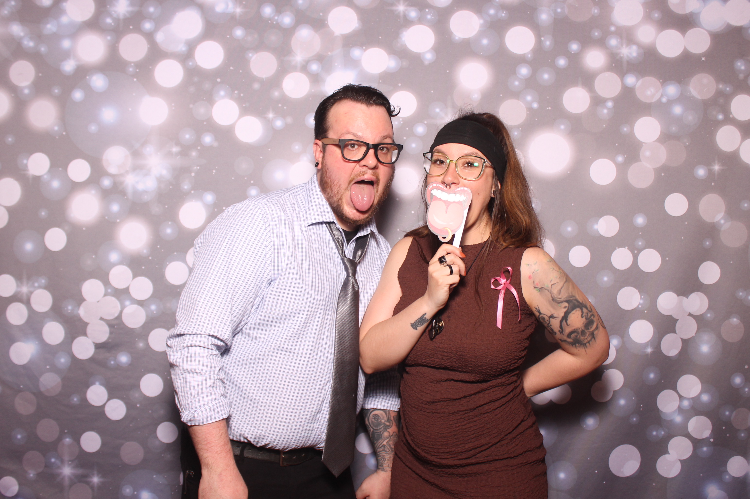 Kaylen & Mike | View more photos from the event at gallery.photoboothcincy.com/u/PhotoBoothCincy/Kaylen-Mike