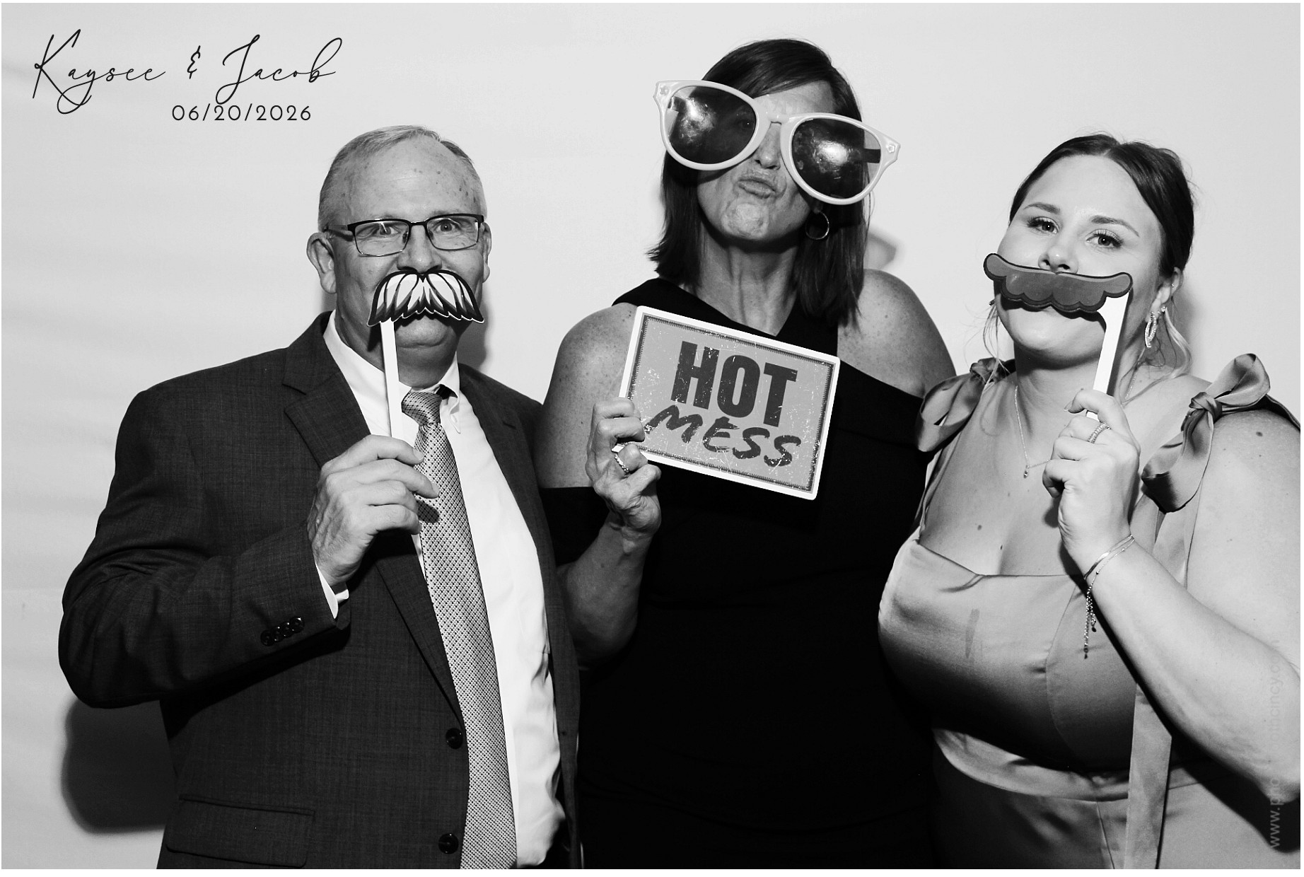 Kaysee & Jacob | View more photos from the event at gallery.photoboothcincy.com/u/PhotoBoothCincy/Kaysee-Jacob