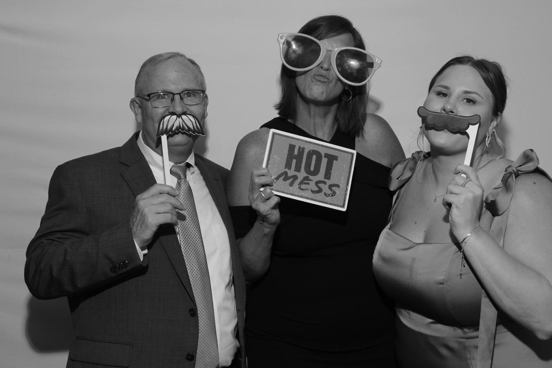 Kaysee & Jacob | View more photos from the event at gallery.photoboothcincy.com/u/PhotoBoothCincy/Kaysee-Jacob