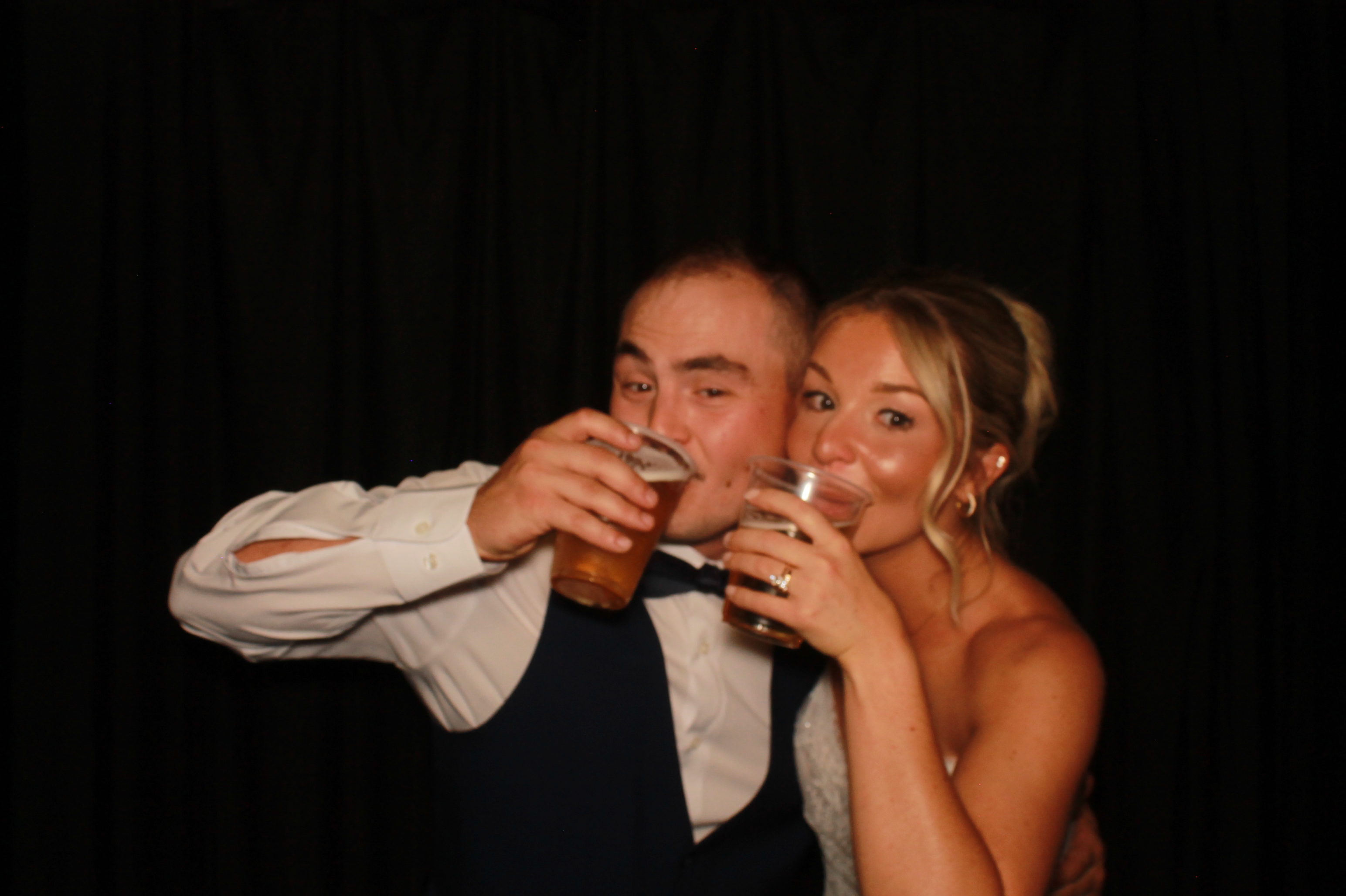 Kelli & Aaron Wedding | View more photos from the event at gallery.photoboothcincy.com/u/PhotoBoothCincy/Kelli-Aaron-Wedding