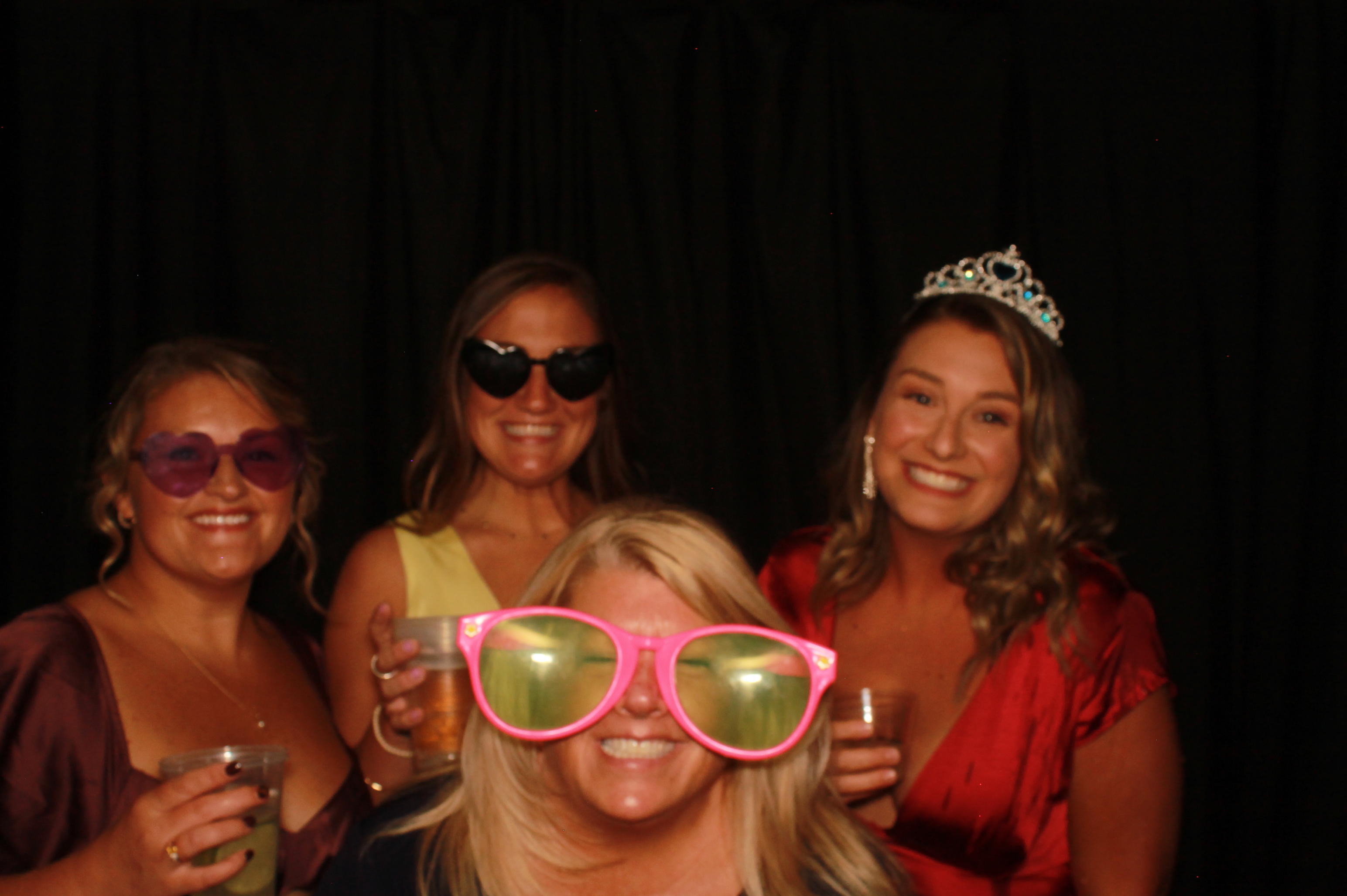 Kelli & Aaron Wedding | View more photos from the event at gallery.photoboothcincy.com/u/PhotoBoothCincy/Kelli-Aaron-Wedding
