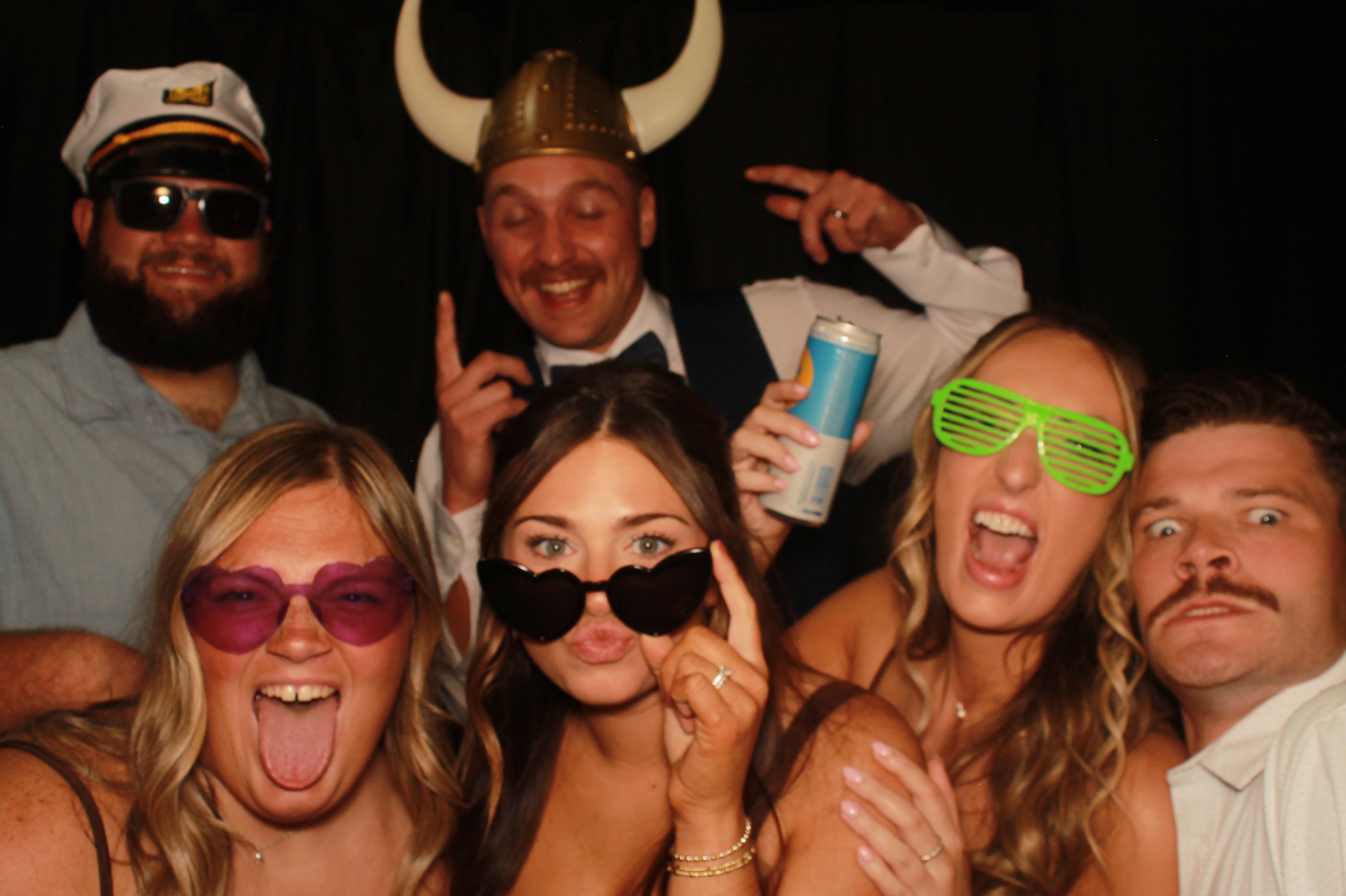 Kelli & Aaron Wedding | View more photos from the event at gallery.photoboothcincy.com/u/PhotoBoothCincy/Kelli-Aaron-Wedding