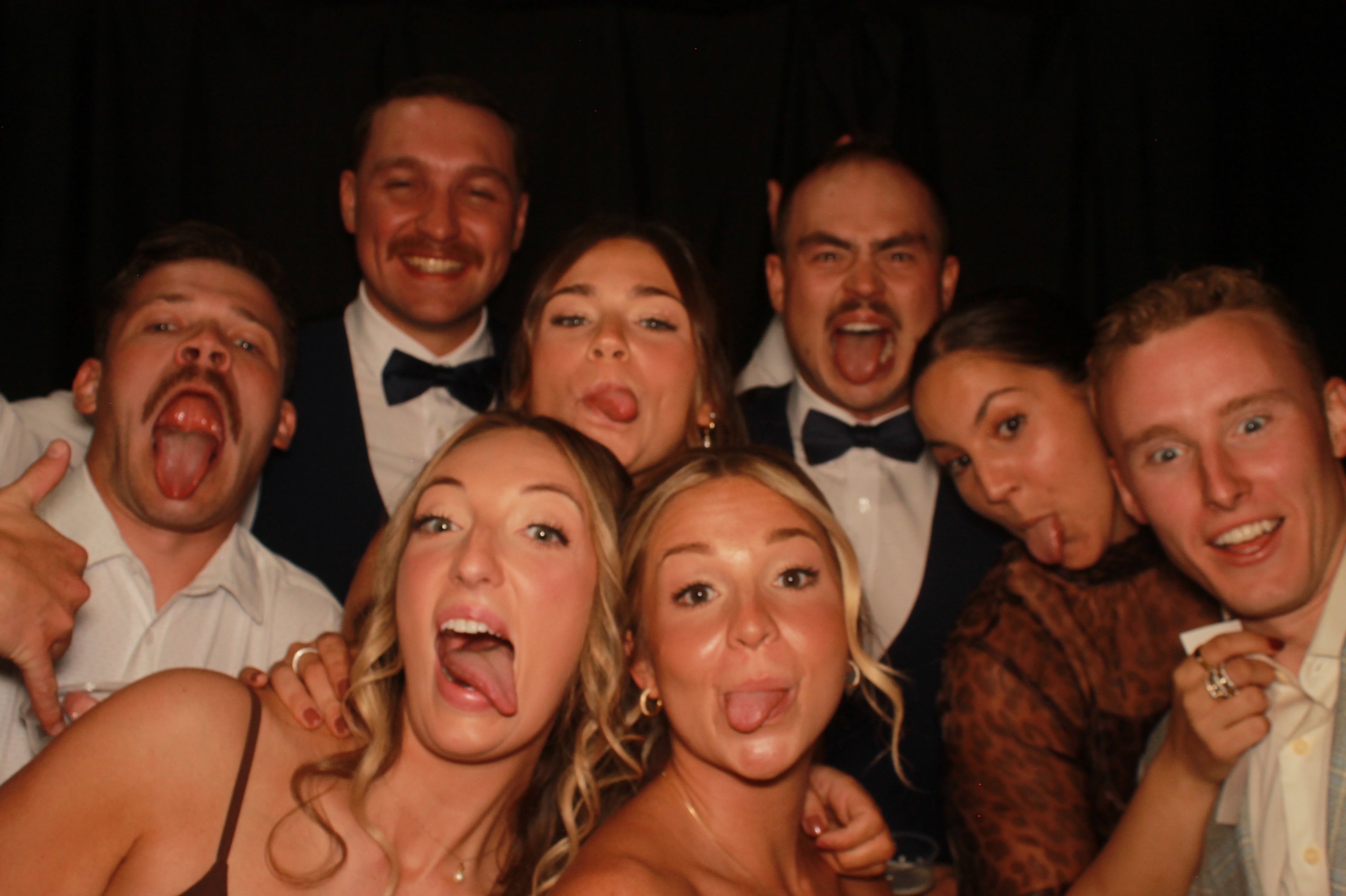 Kelli & Aaron Wedding | View more photos from the event at gallery.photoboothcincy.com/u/PhotoBoothCincy/Kelli-Aaron-Wedding