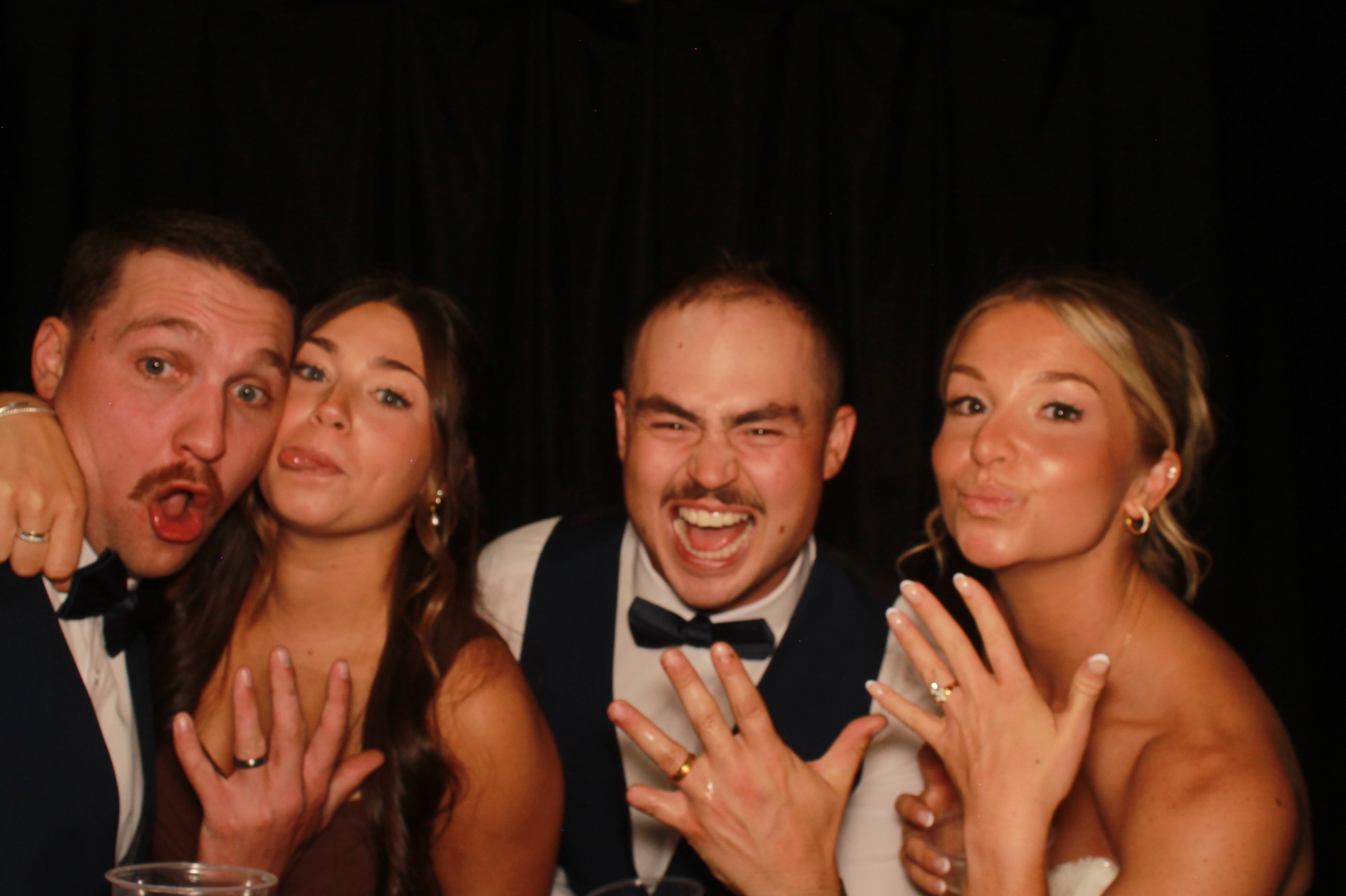 Kelli & Aaron Wedding | View more photos from the event at gallery.photoboothcincy.com/u/PhotoBoothCincy/Kelli-Aaron-Wedding