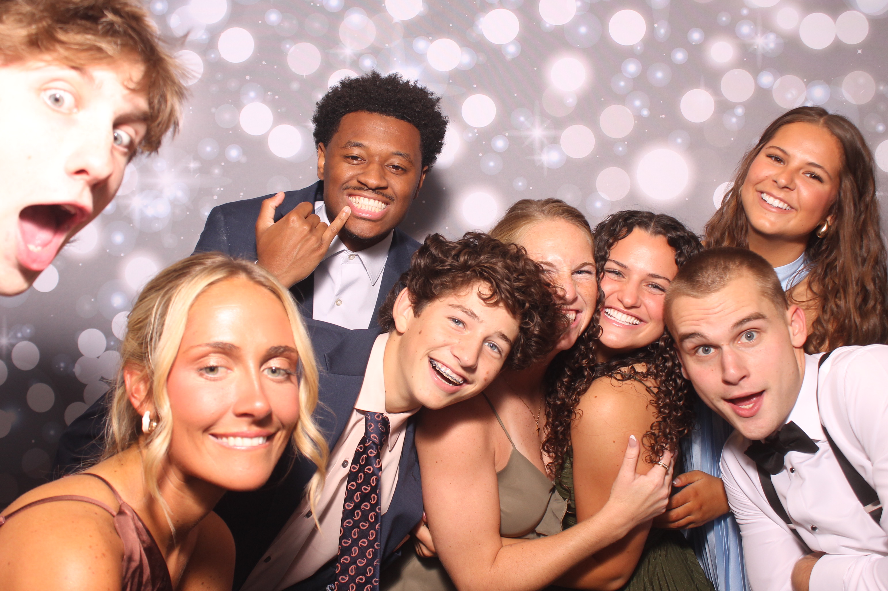 Kincaids Wedding | View more photos from the event at gallery.photoboothcincy.com/u/PhotoBoothCincy/Kincaids-Wedding